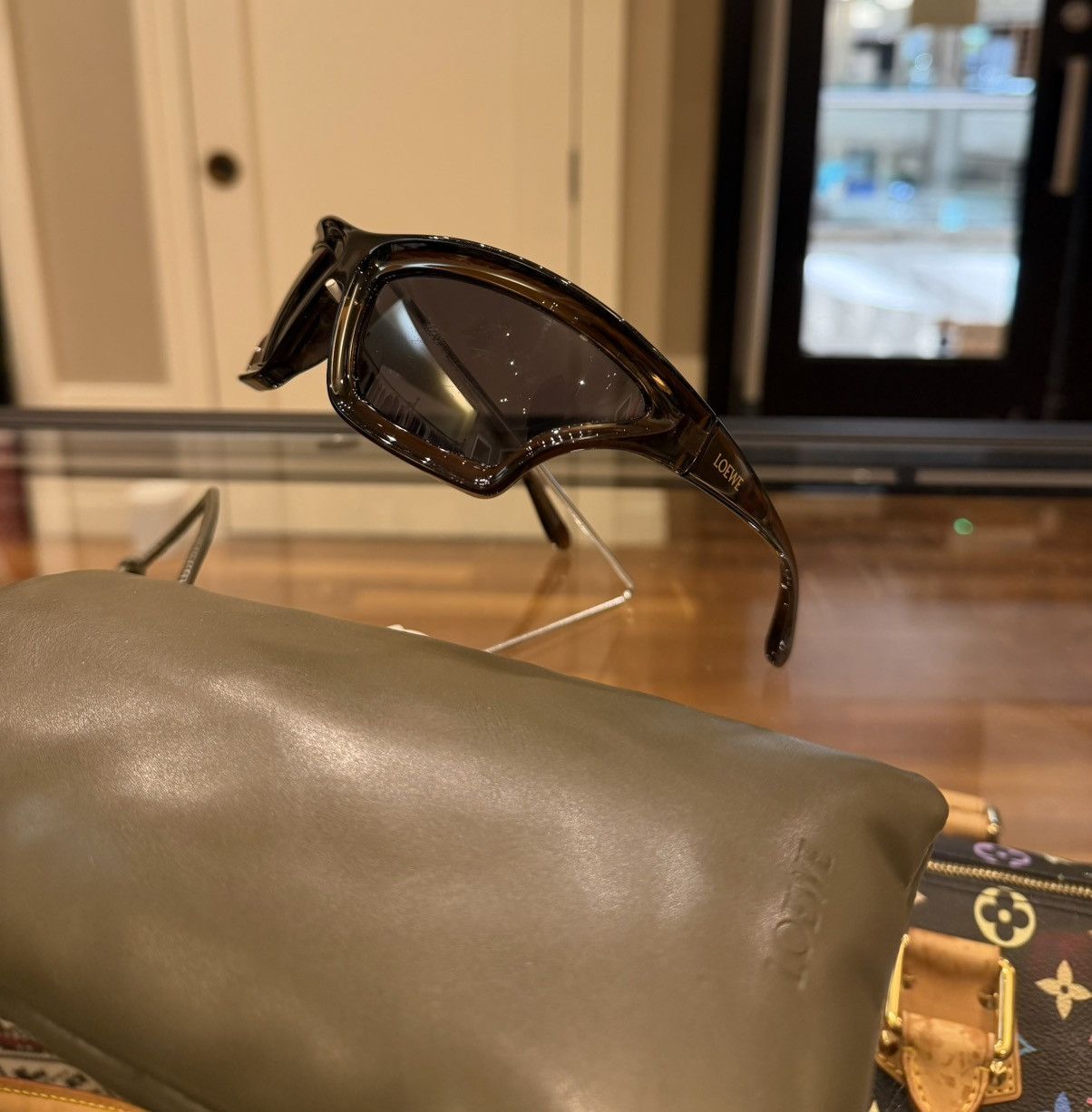 Loewe Loewe Arch Mask Sunglasses - Brown Size ONE SIZE - 1 Thumbnail