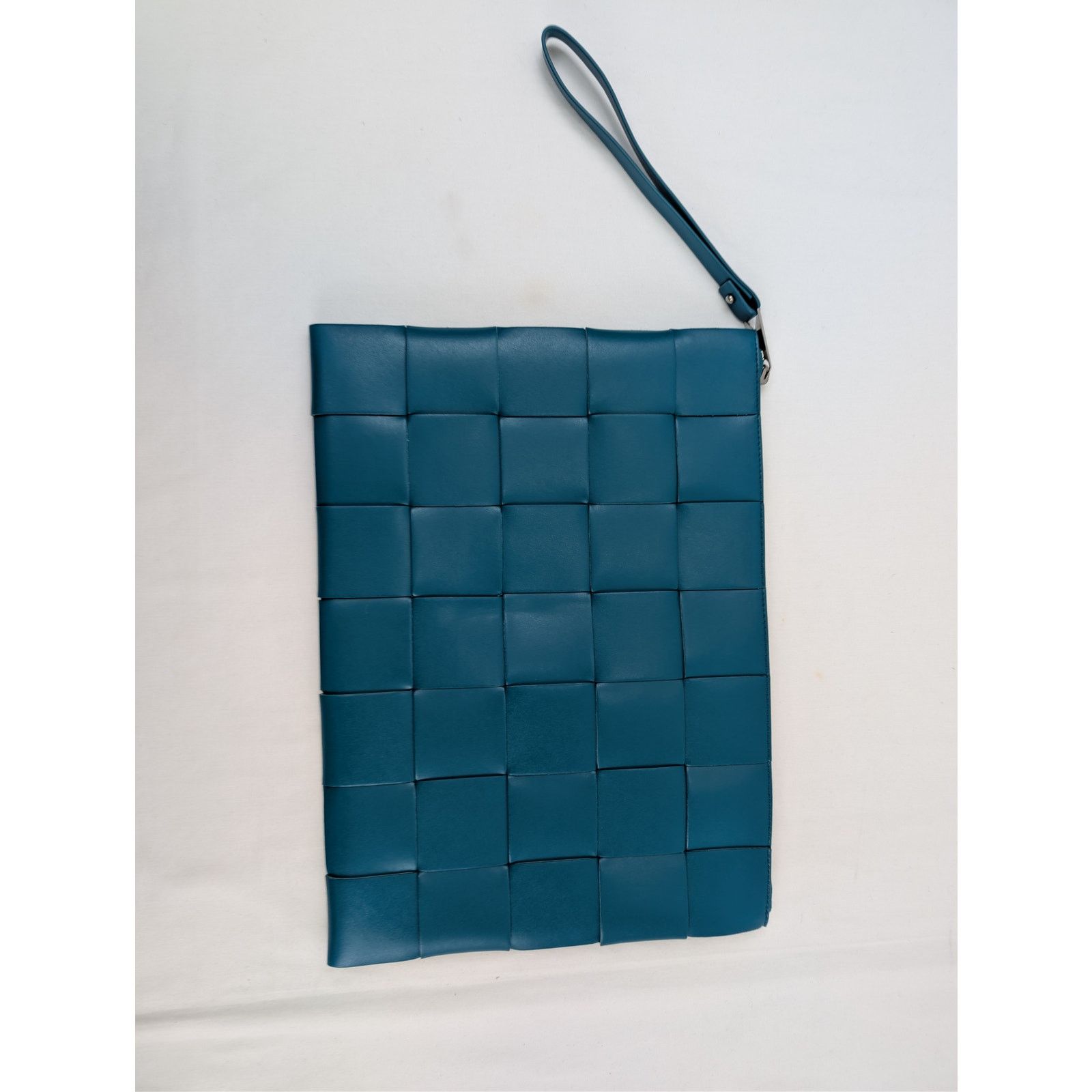 Bottega Veneta o1rshd1 Size: OS / Intrecciato woven leather clutch pouch Size ONE SIZE - 3 Thumbnail