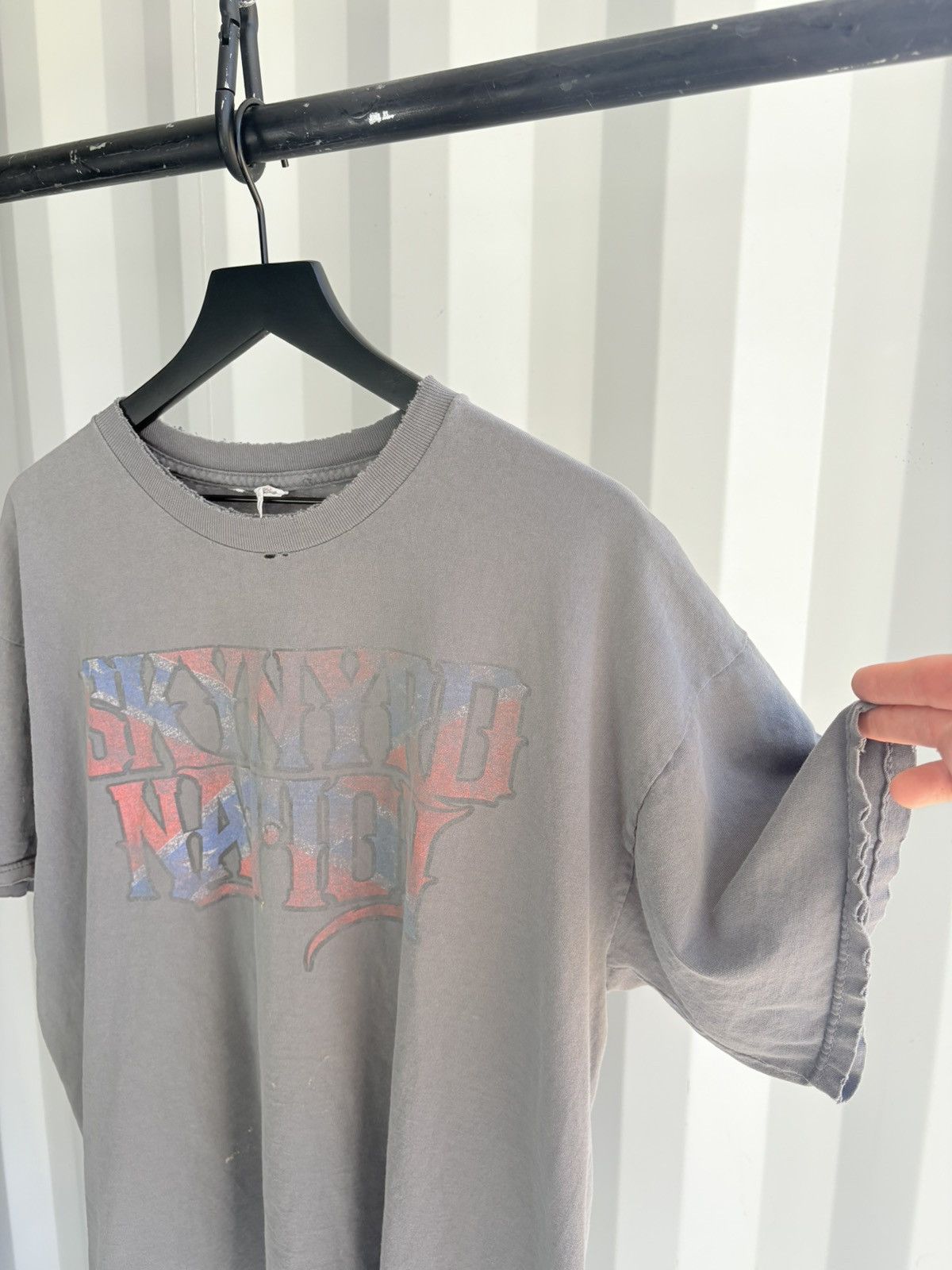 Band Tees Vintage Lynard Skynard Shirt Faded Distressed Grunge Band Size US XL / EU 56 / 4 - 3 Thumbnail