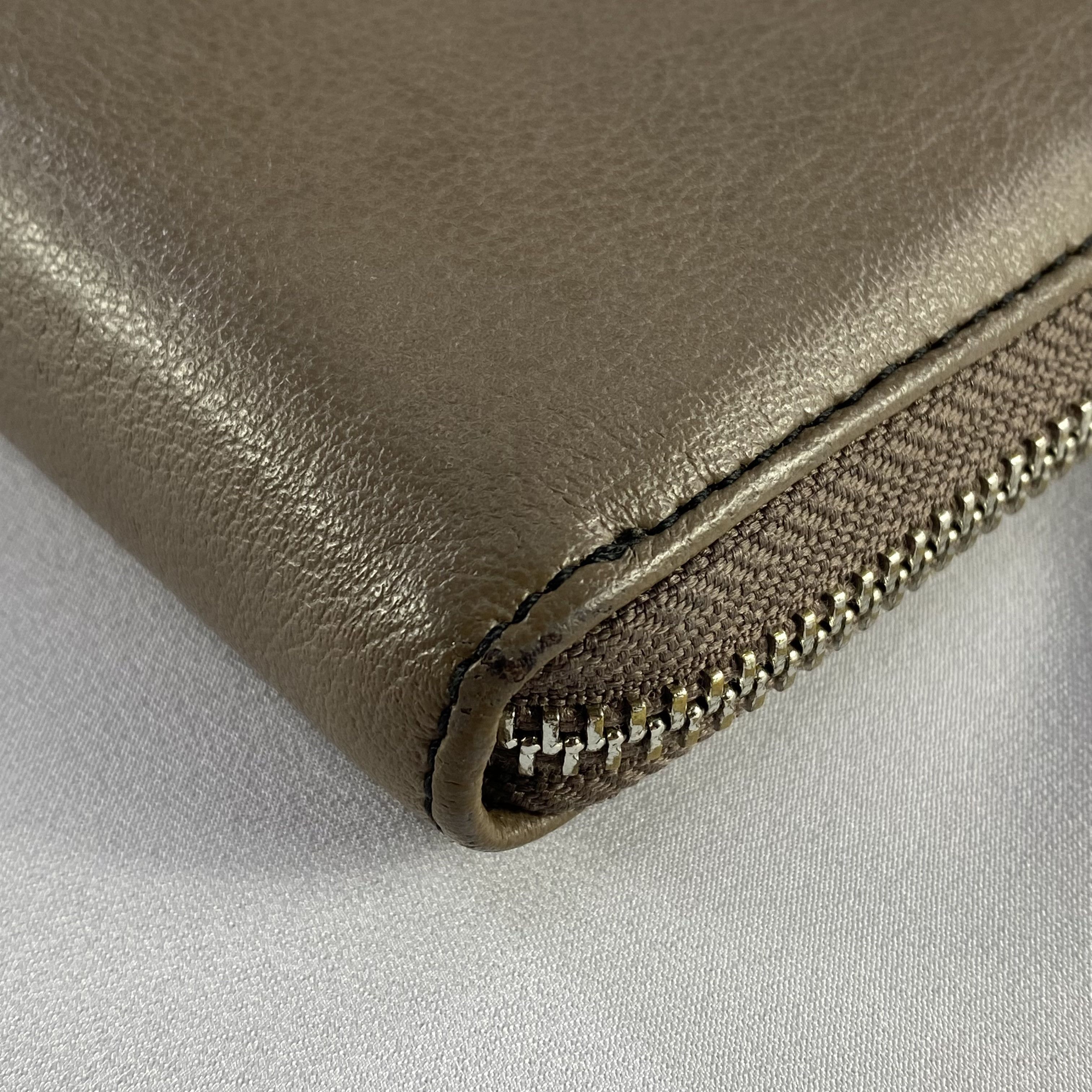 Seditionaries × Vivienne Westwood Vivienne Westwood Wallet Orb Bifold Long Wallet Leather Size ONE SIZE - 8 Thumbnail