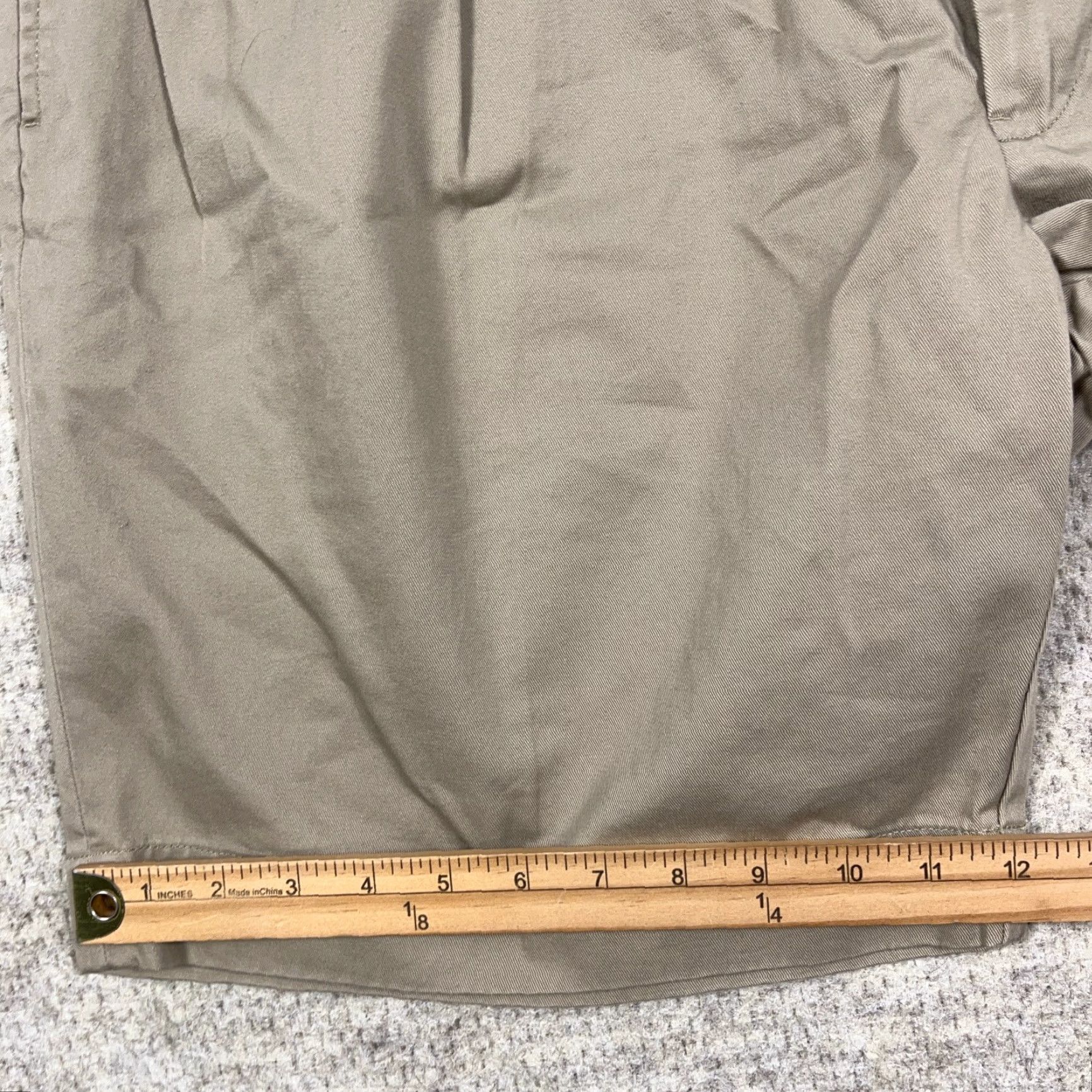Polo Ralph Lauren Polo Ralph Lauren Chino Shorts Men 42 Tan Khaki Twill Classic Fit Pleated Front Short / Casual Mens Beig e Chino Shorts Size US XL / EU 56 / 4 - 4 Thumbnail