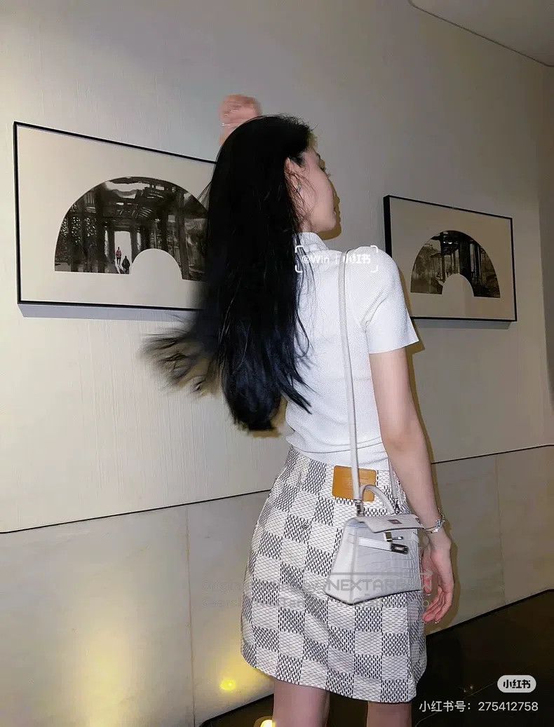 Louis Vuitton Louis Vuitton Checkerboard half skirt Size 33" - 7 Thumbnail