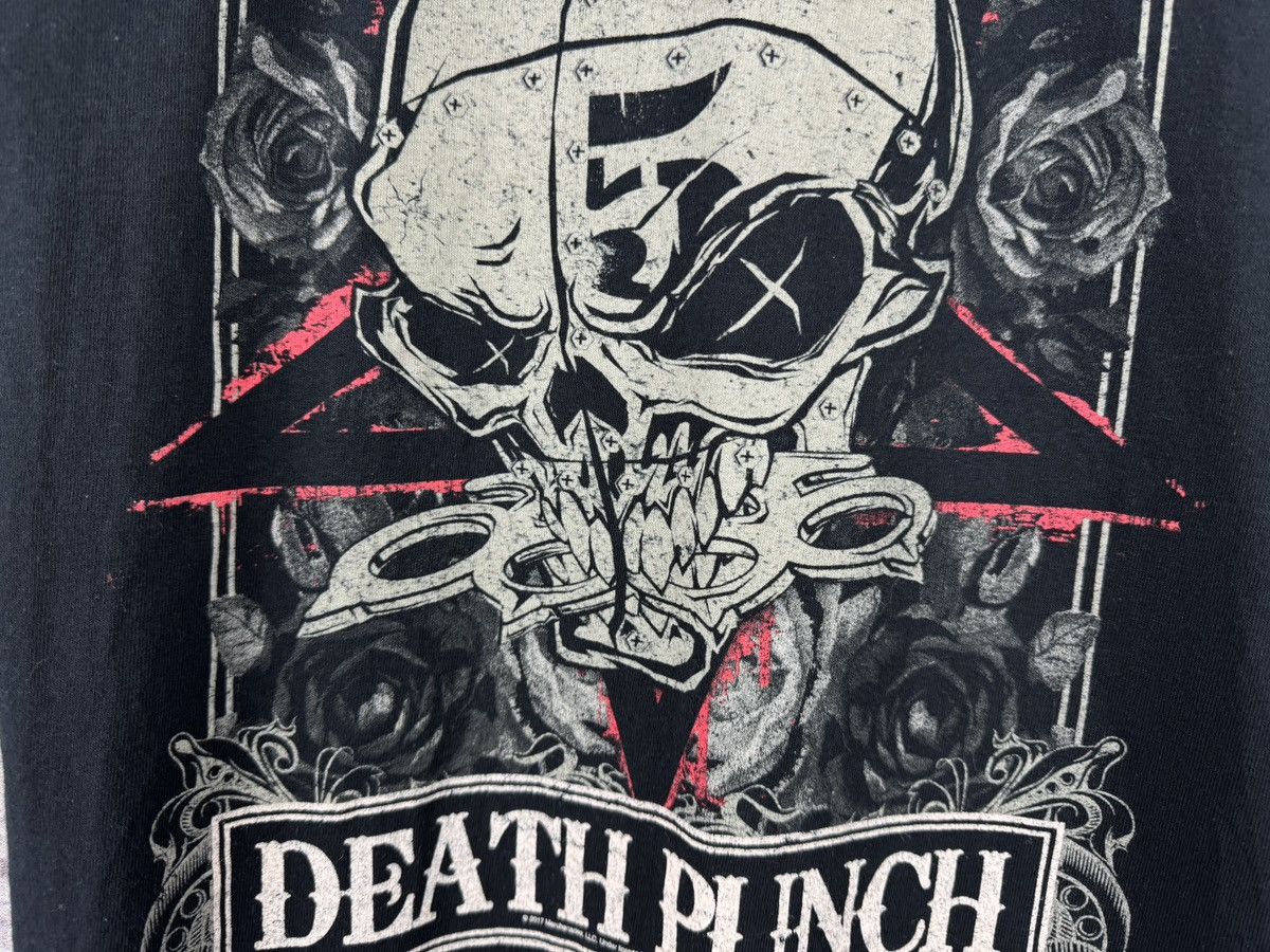 Band Tees Men’s Five Finger Death Punch 2017 Band T-Shirt Size Medium Size US M / EU 48-50 / 2 - 7 Thumbnail