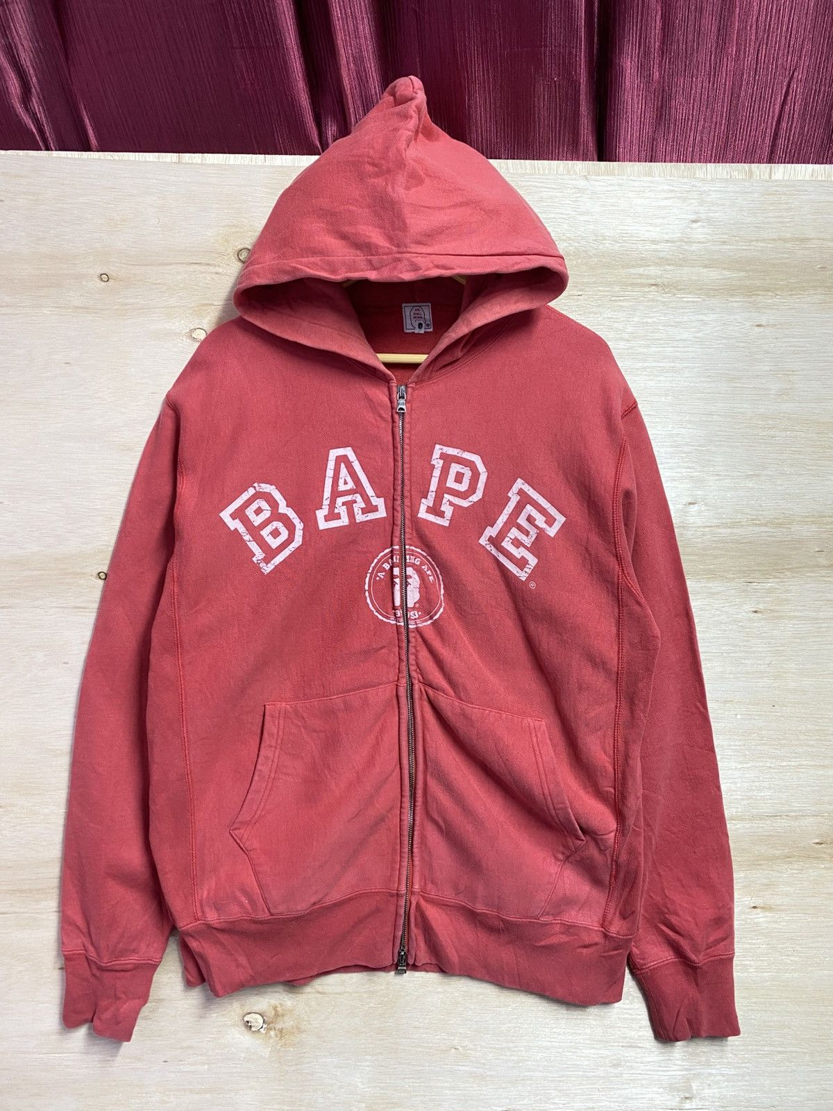 Bape A Bathing Ape (BAPE) full-zip hoodie featuring the "BAPE" Size US M / EU 48-50 / 2 - 1 Thumbnail