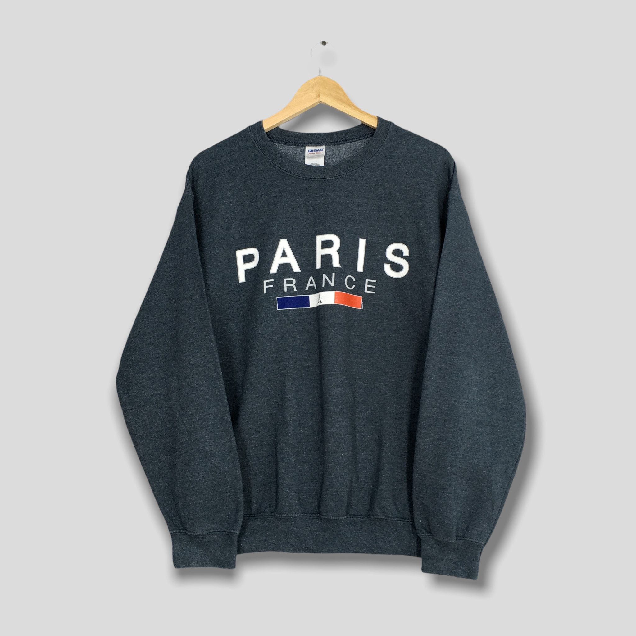 Gildan Vintage Y2K Paris France Gray Sweatshirts Medium Size US M / EU 48-50 / 2 - 1 Thumbnail