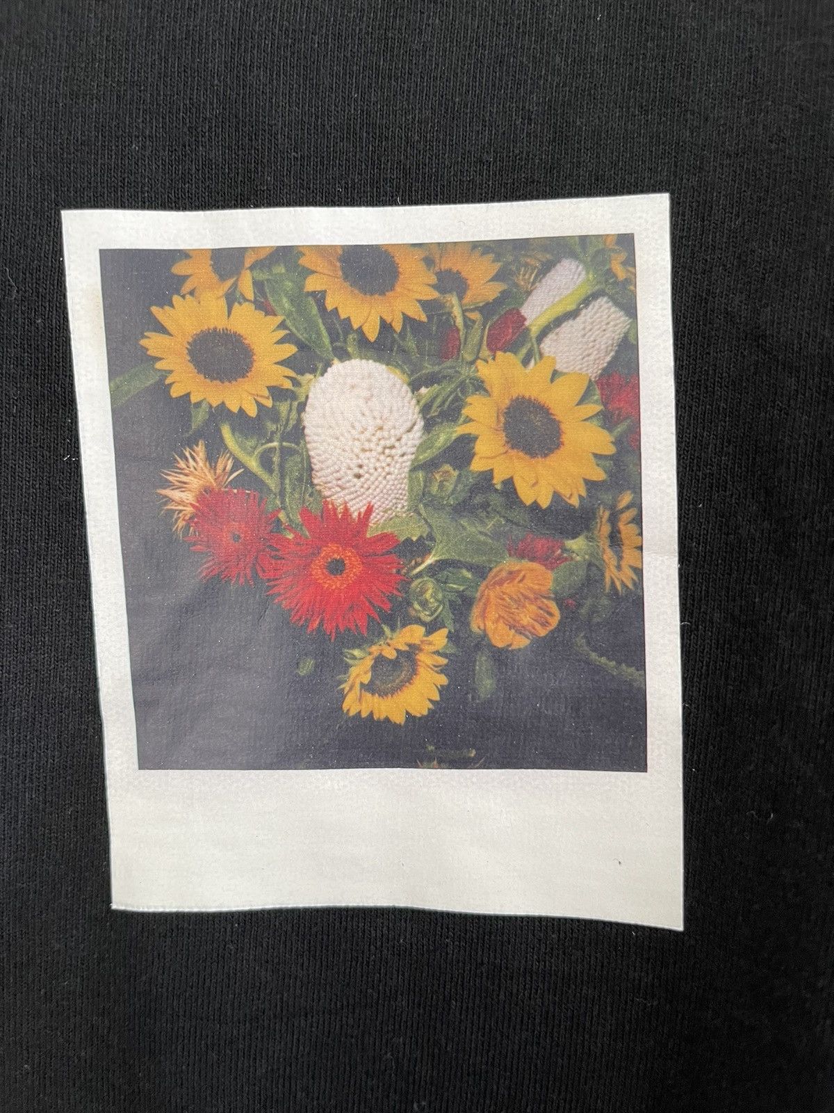 uniform experiment Uniform Experiment x Araki Polaroid Flower T Shirt Size US L / EU 52-54 / 3 - 3 Thumbnail