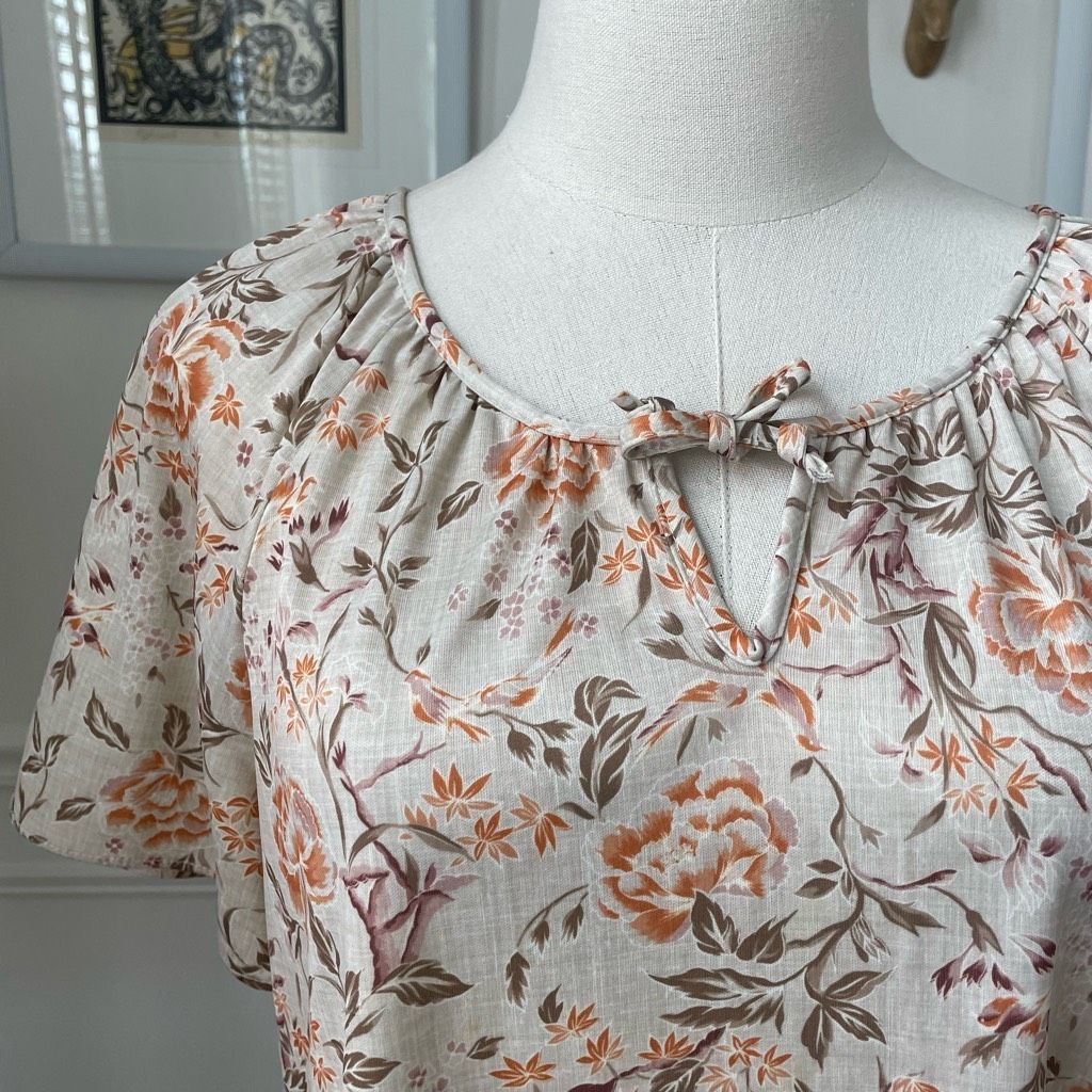 Vintage Vintage 70s Peasant Style Short Sleeve Top Keyhole Tie Flora Size L / US 10 / IT 46 - 2 Thumbnail