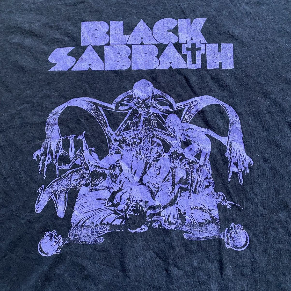Band Tees BLACK SABBATH Y2K DEMON PRINT FADED T SHIRT Size US XL / EU 56 / 4 - 2 Thumbnail