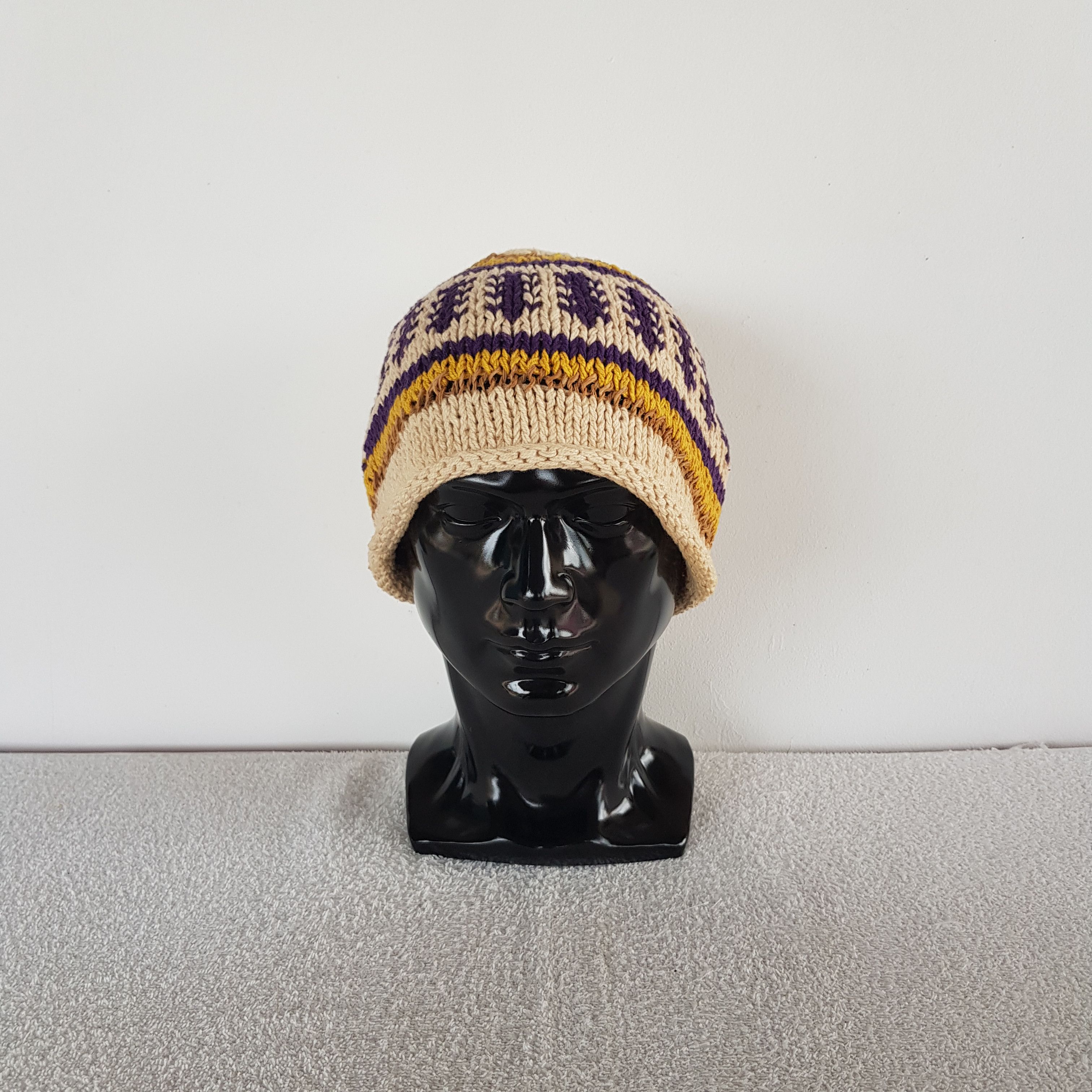 Japanese Brand Vintage Navajo Aztec Beanie Psychedelic Snow Caps Hats Size ONE SIZE - 2 Thumbnail