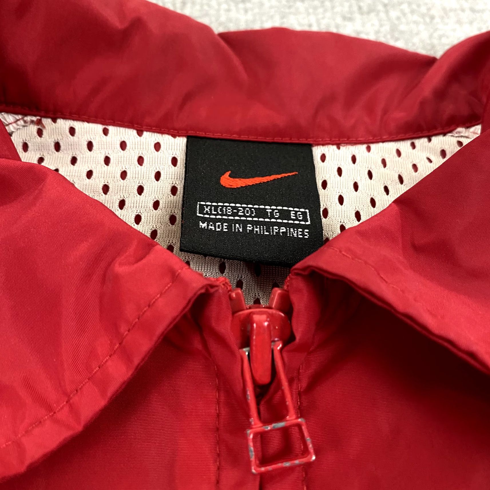 Nike VINTAGE Nike Jacket Womens XL Red White Full Zip Windbreaker 90s Track Windbreaker Size XL / US 12-14 / IT 48-50 - 4 Thumbnail