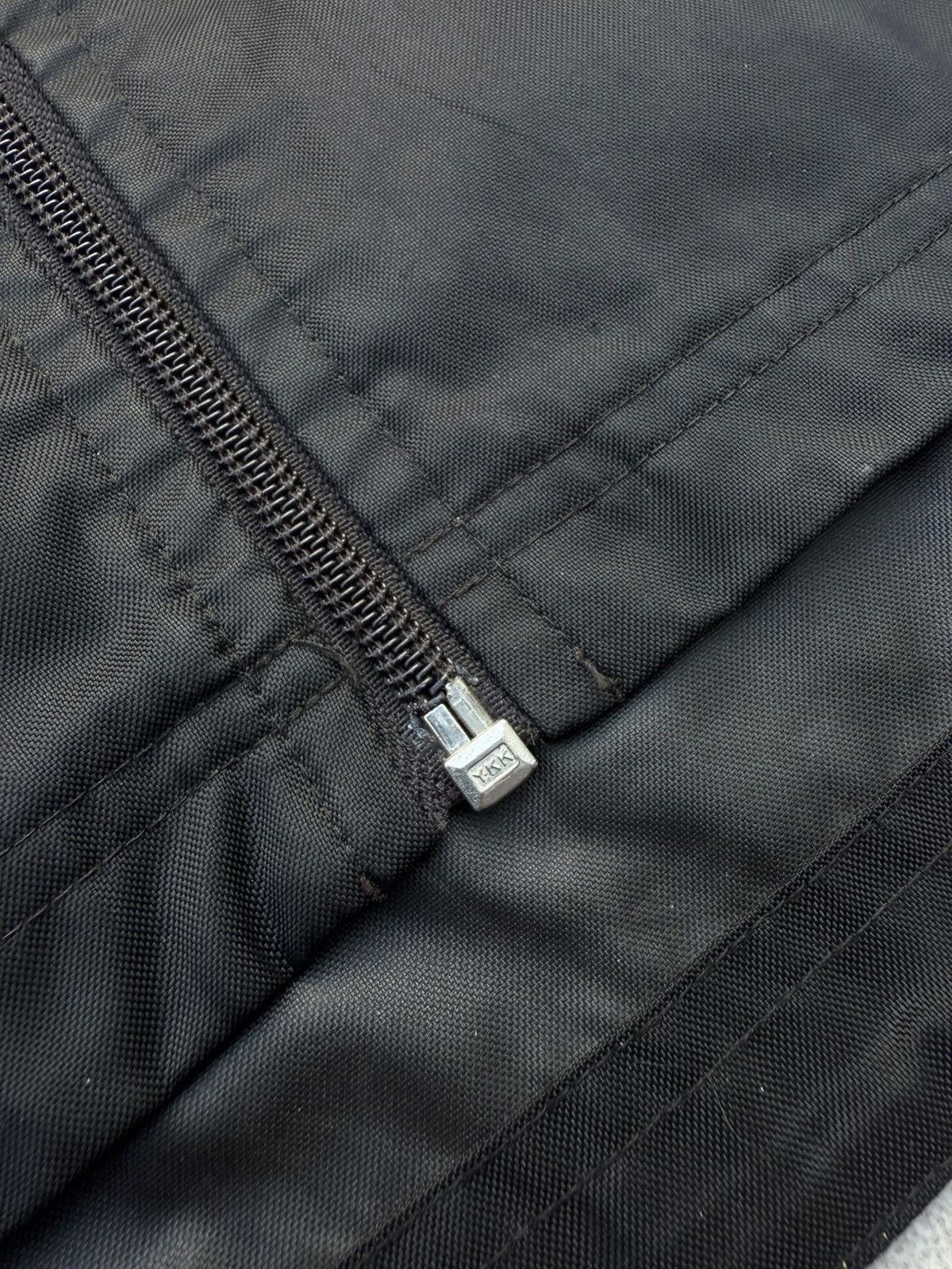Nike 90’s NIKE RARE SWOOSH Y2K RETROLOGO ZIP NILON VINTAGE JACKET Size US M / EU 48-50 / 2 - 5 Thumbnail