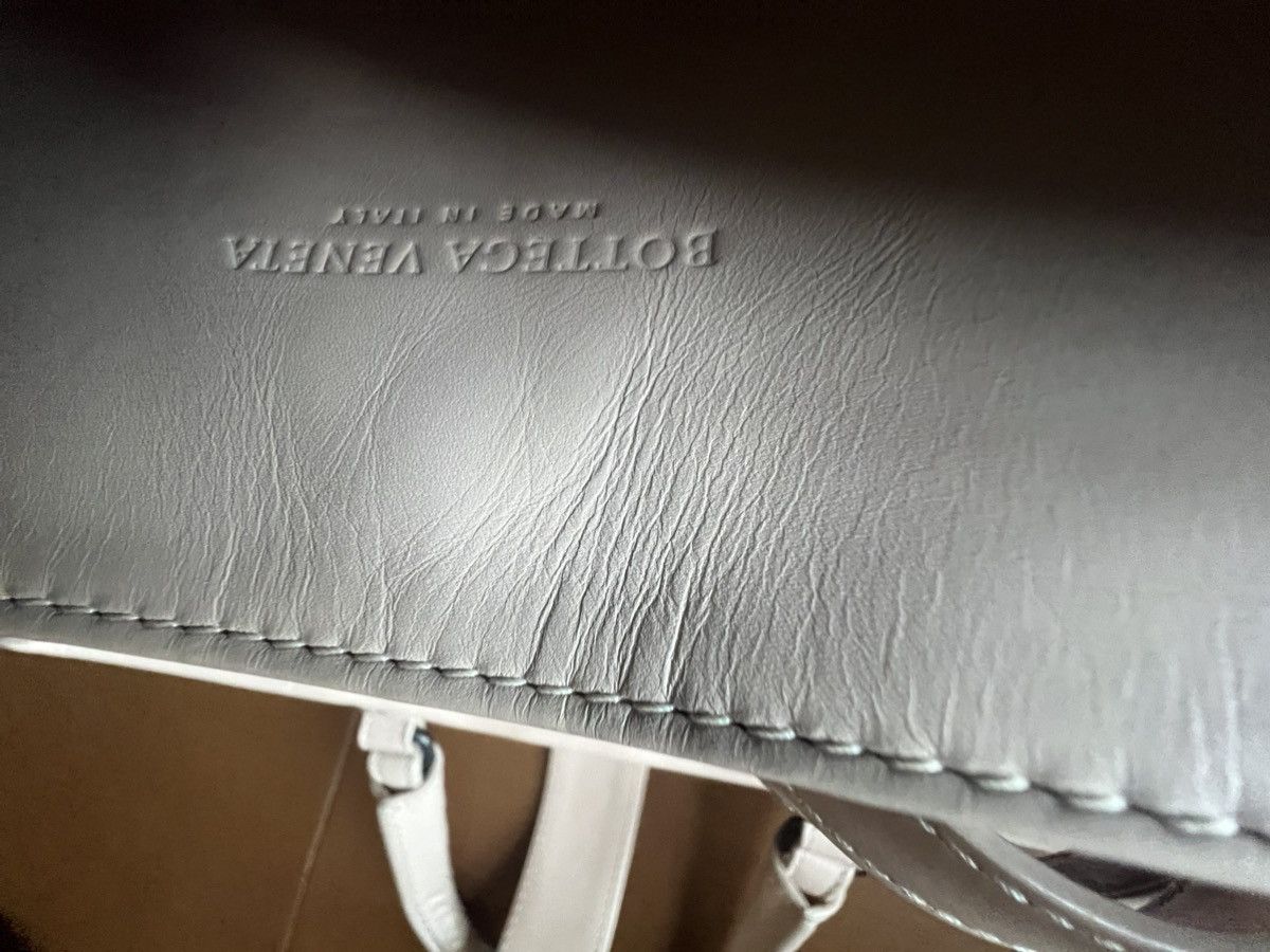 Bottega Veneta Bottega Veneta Intrecciato Nappa Small Roma Leather Tote Size ONE SIZE - 24 Thumbnail