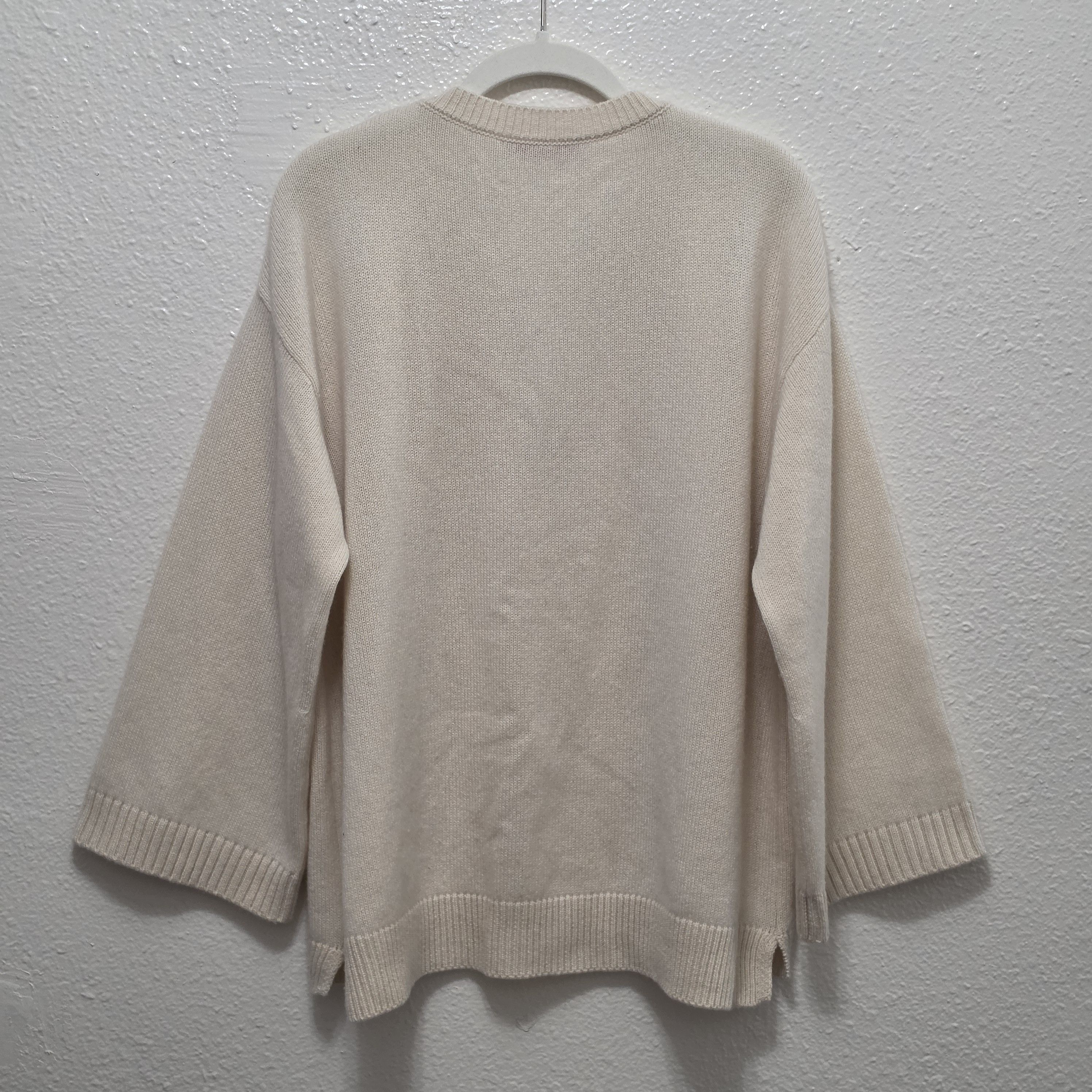 Valentino Cashmere V-neck Sweater Size L / US 10 / IT 46 - 7 Thumbnail