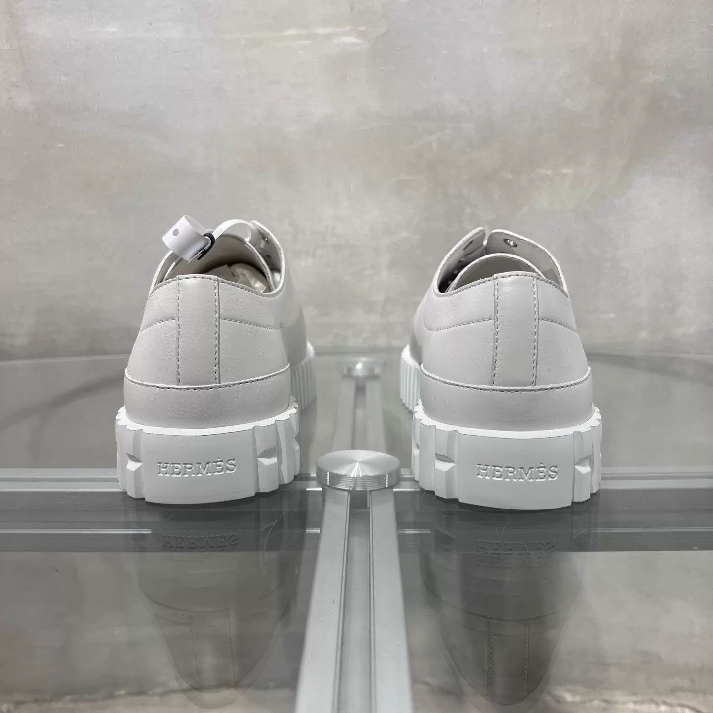 Hermes Hermes Biscuit Sneakers White 36 BNIB Size US 5.5 / IT 35.5 - 6 Thumbnail