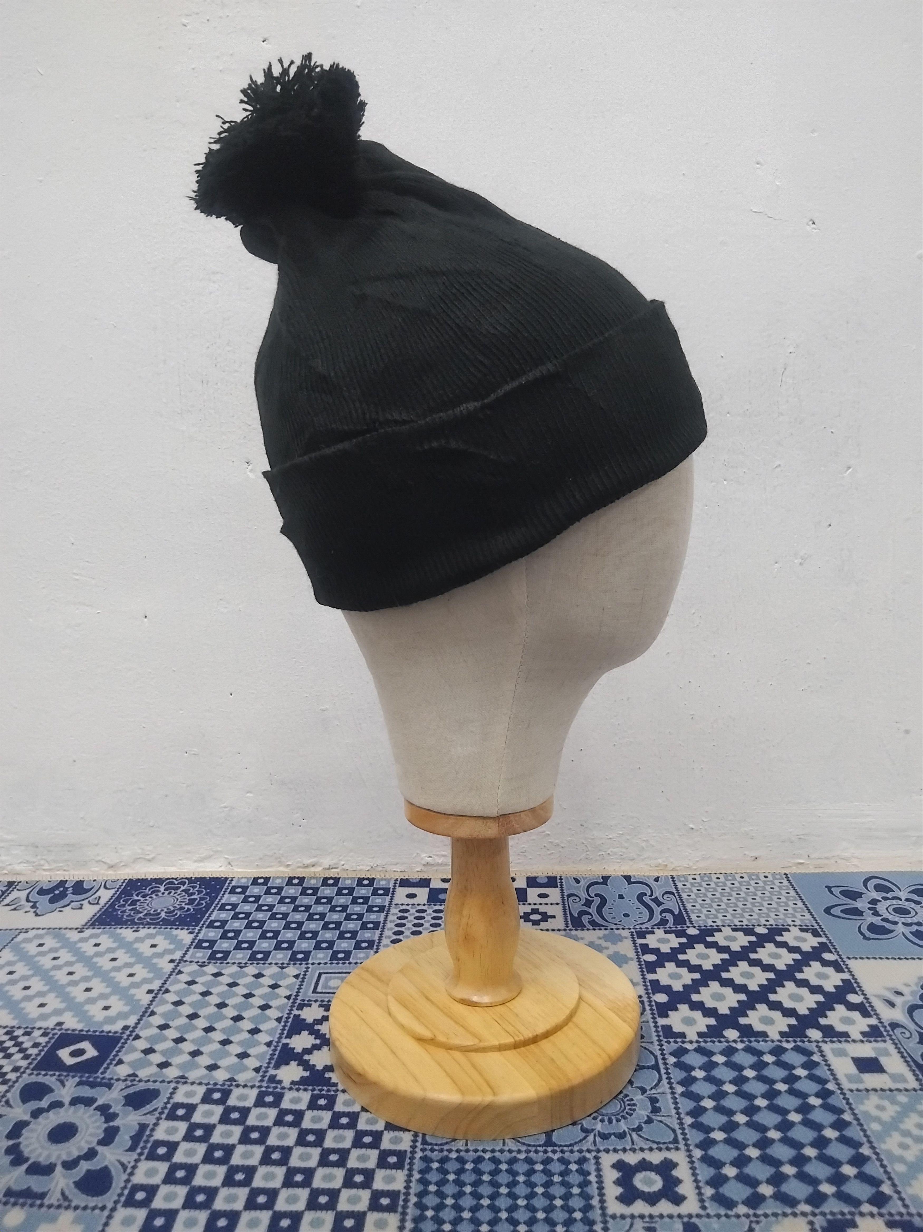Japanese Brand 💥Warner bros black beanie Size ONE SIZE - 6 Thumbnail