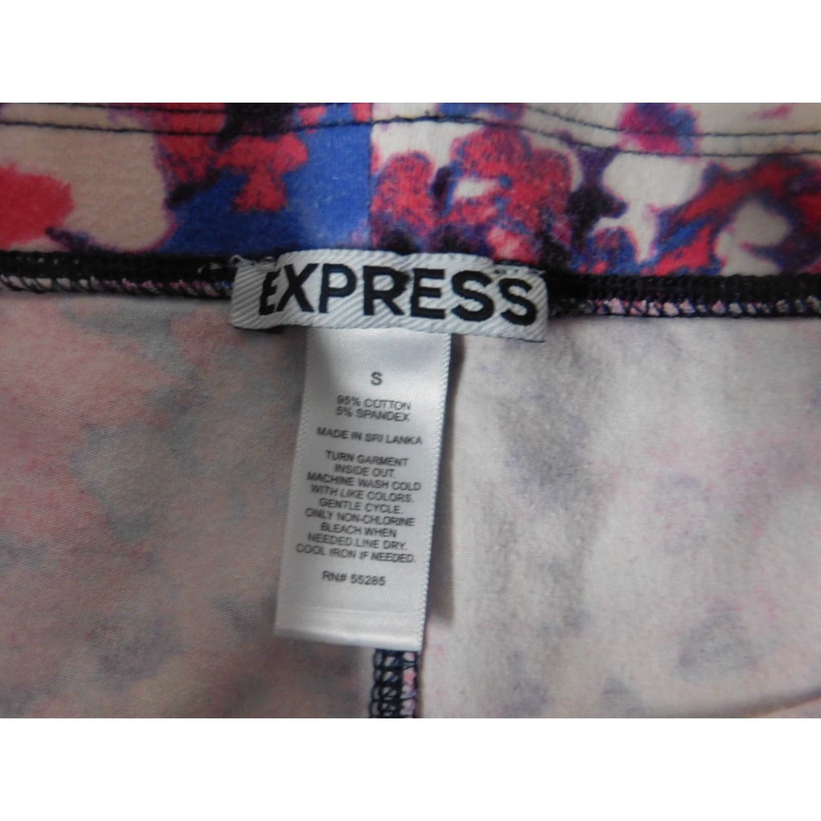 Express Express Womens Leggings Small Pink Pull On Camouflage Active Stretch Jegging Straight Inseam 24 in Size 28" / US 6 / IT 42 - 3 Thumbnail