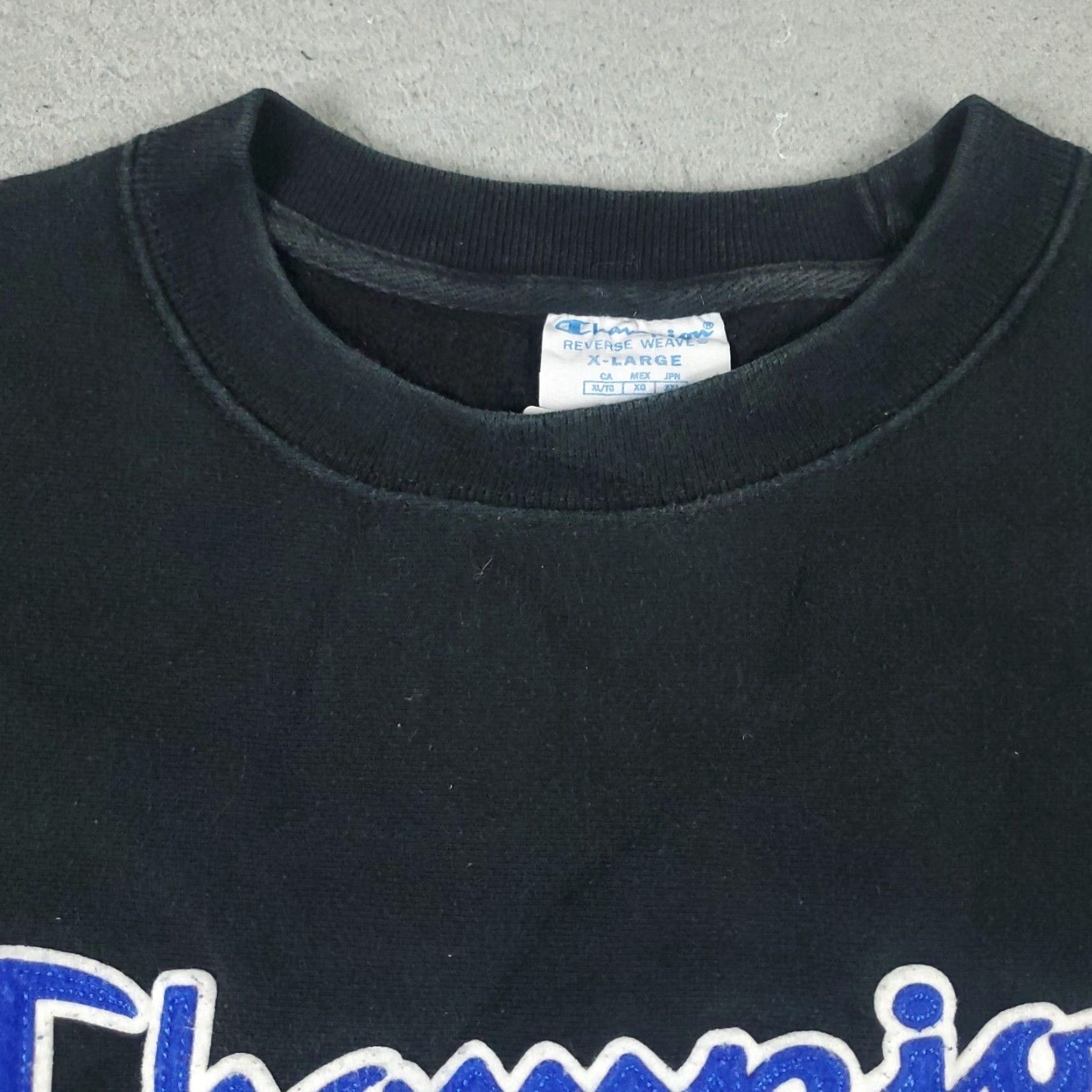 Champion Champion Black Pullover Sweater XL Long Sleeve Knit Mens Size US XL / EU 56 / 4 - 3 Thumbnail