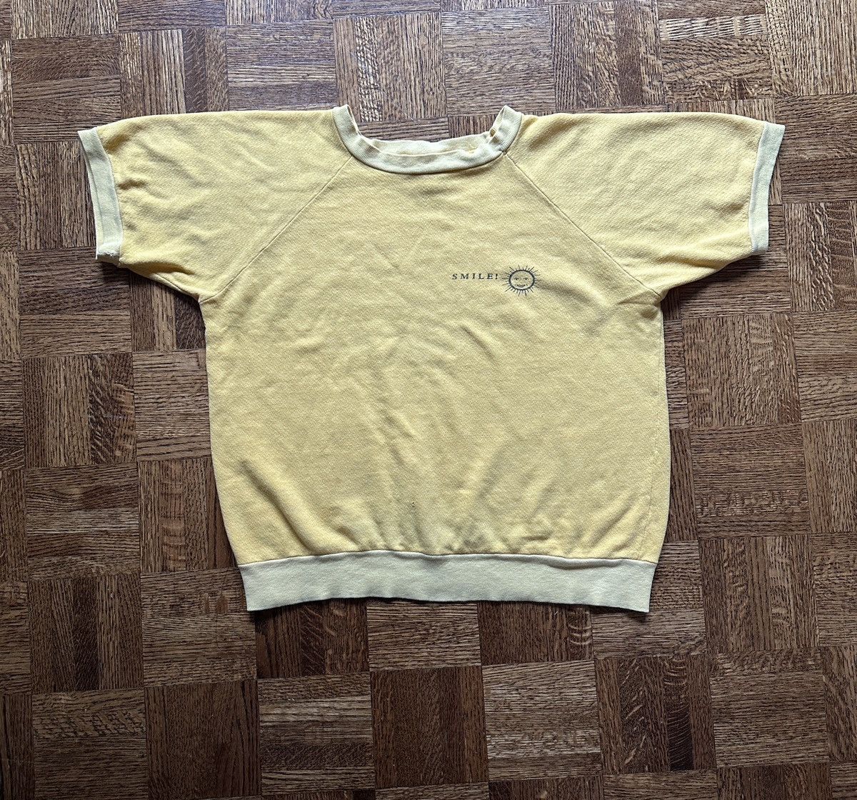 Vintage Vintage 60s Smile! Sun Raglan Short Sleeve Sweatshirt Size US M / EU 48-50 / 2 - 1 Thumbnail