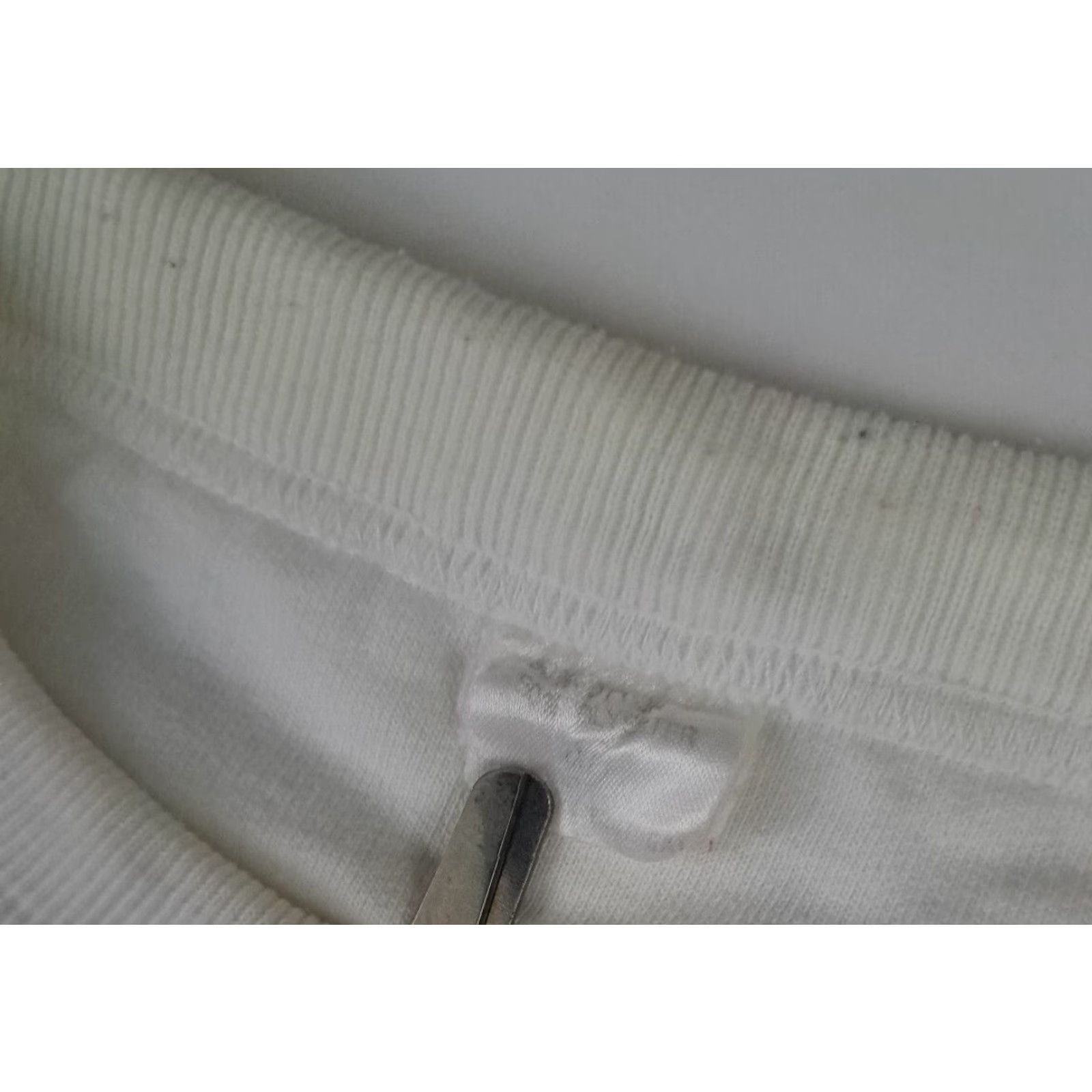 Vintage VINTAGE Nauti Coscen-Corva Sweatshirt Long Sleeve White L Unisex Adults Crew Neck Pullover Canvas 25in 24in Pit to Pit Hungary Size US L / EU 52-54 / 3 - 4 Thumbnail