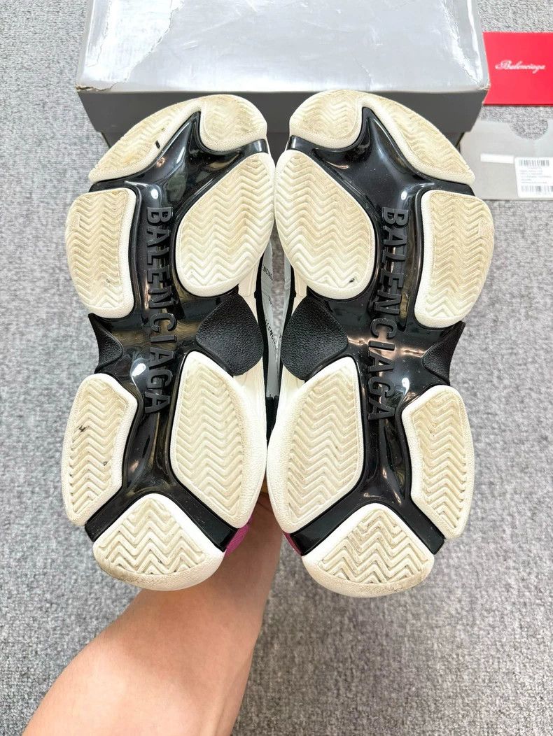 Balenciaga Balenciaga size 36 White and Purple Bullet Screen logo Trip Size US 5 / EU 37 - 5 Thumbnail