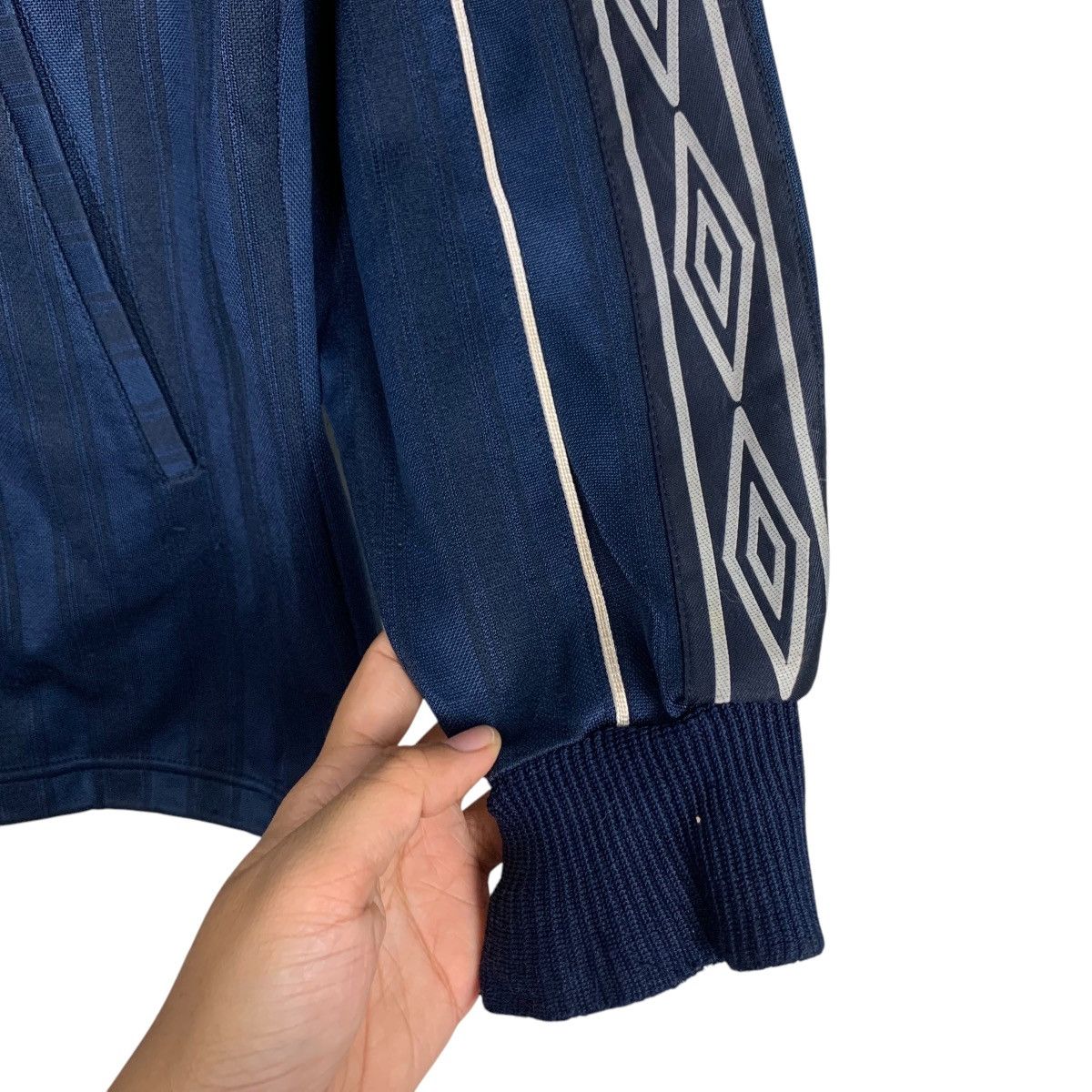 Umbro Vintage 90’s UMBRO Side Tape Striped Jacket #2799-C126 Size US S / EU 44-46 / 1 - 8 Thumbnail