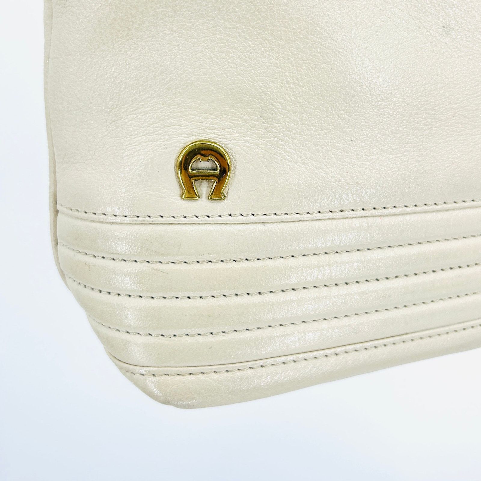 Etienne Aigner Vintage 80s Cream Genuine Leather Minimalist Handbag Size ONE SIZE - 3 Thumbnail