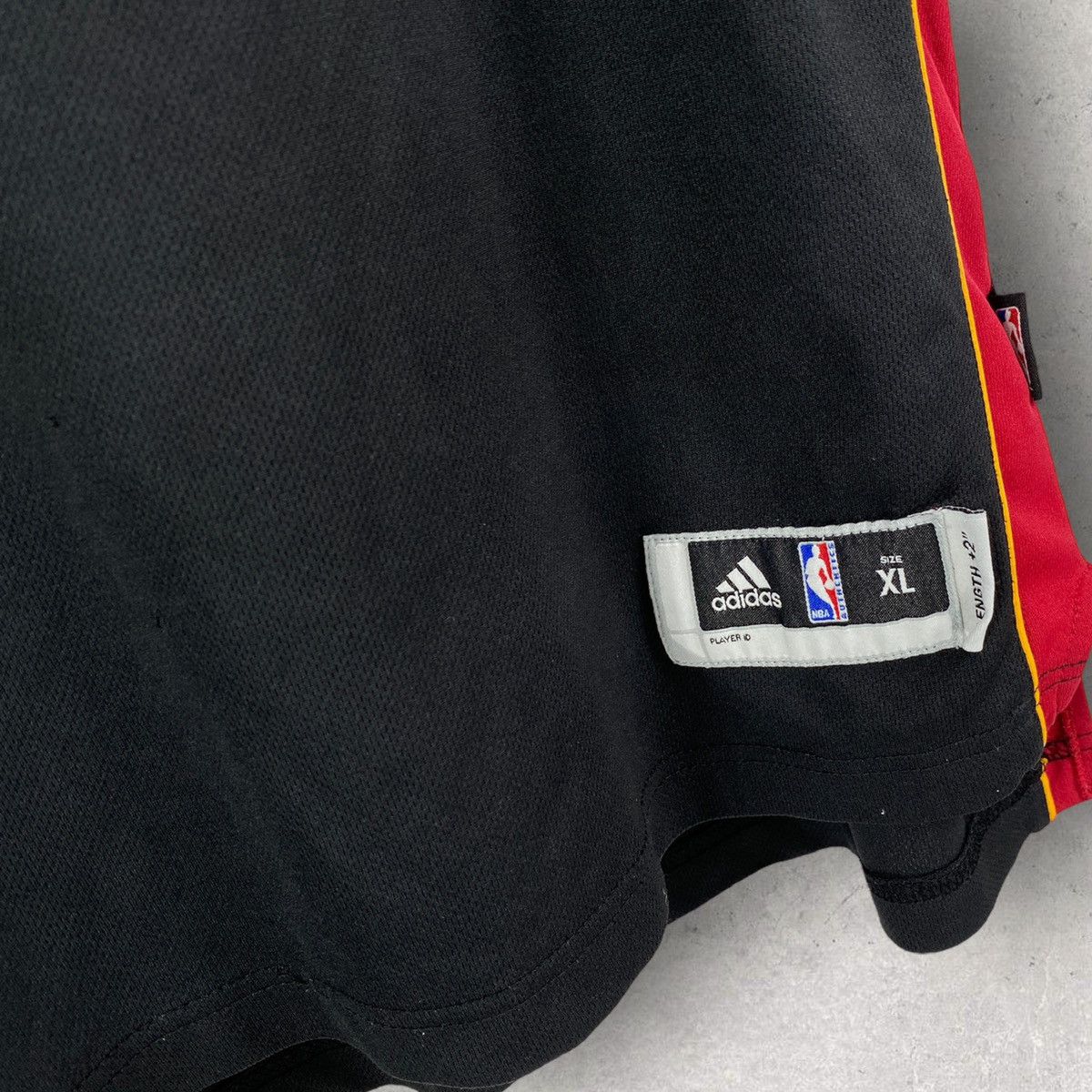 Adidas × NBA vintage Adidas Miami Heat NBA USA WADE #3 Jersey Basketball Size US L / EU 52-54 / 3 - 4 Thumbnail