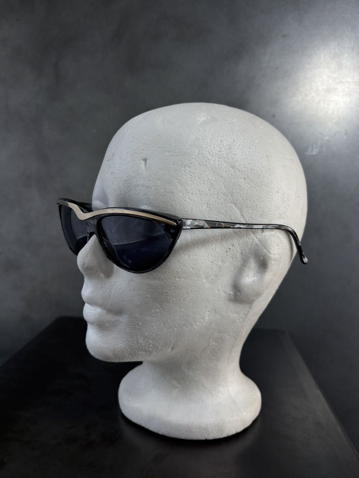 Alain Mikli × Vintage 1980s Alain Mikli Sunglasses Vintage Asymmetrical Marble 098 Size ONE SIZE - 2 Thumbnail