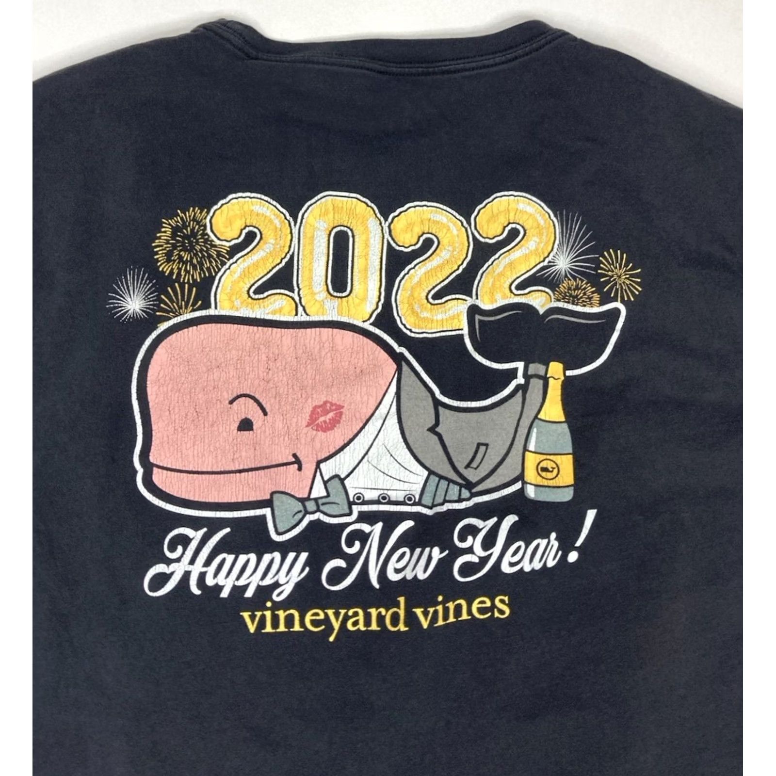 Vineyard Vines Vineyard Vines T-Shirt Men Large L Graphic Print Pocket Crew Neck Long Sleeve Color Black 2020s Happy New Year Size US L / EU 52-54 / 3 - 2 Thumbnail