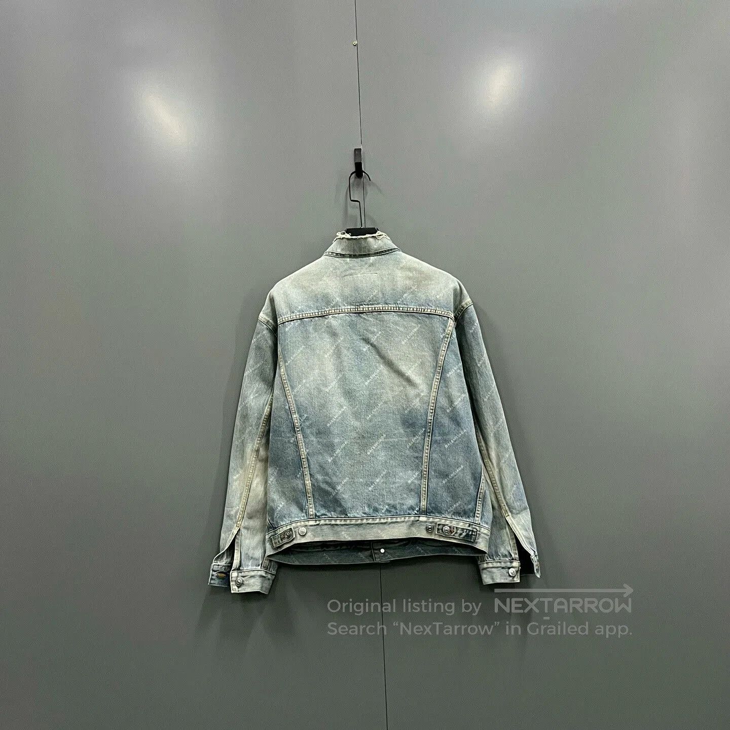 Balenciaga Balenciaga Logo Washed Denim Jacket. Size US XS / EU 42 / 0 - 2 Thumbnail