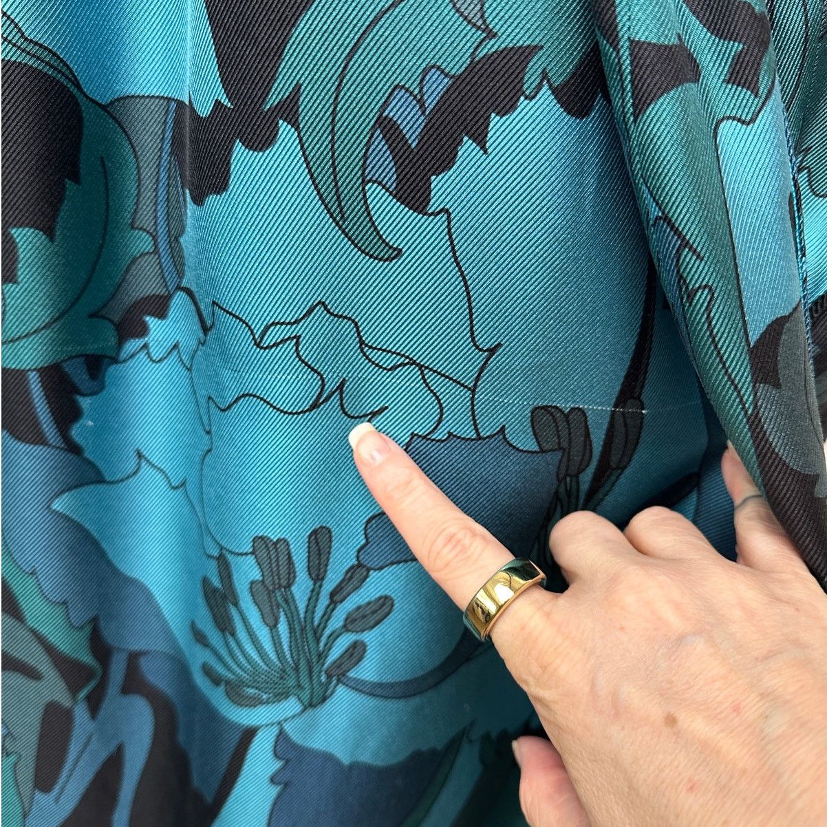 Tom Ford Tom Ford Floral Silk Twill Robe Blue/Teal Men M Tassel Belt Size US M / EU 48-50 / 2 - 14 Thumbnail