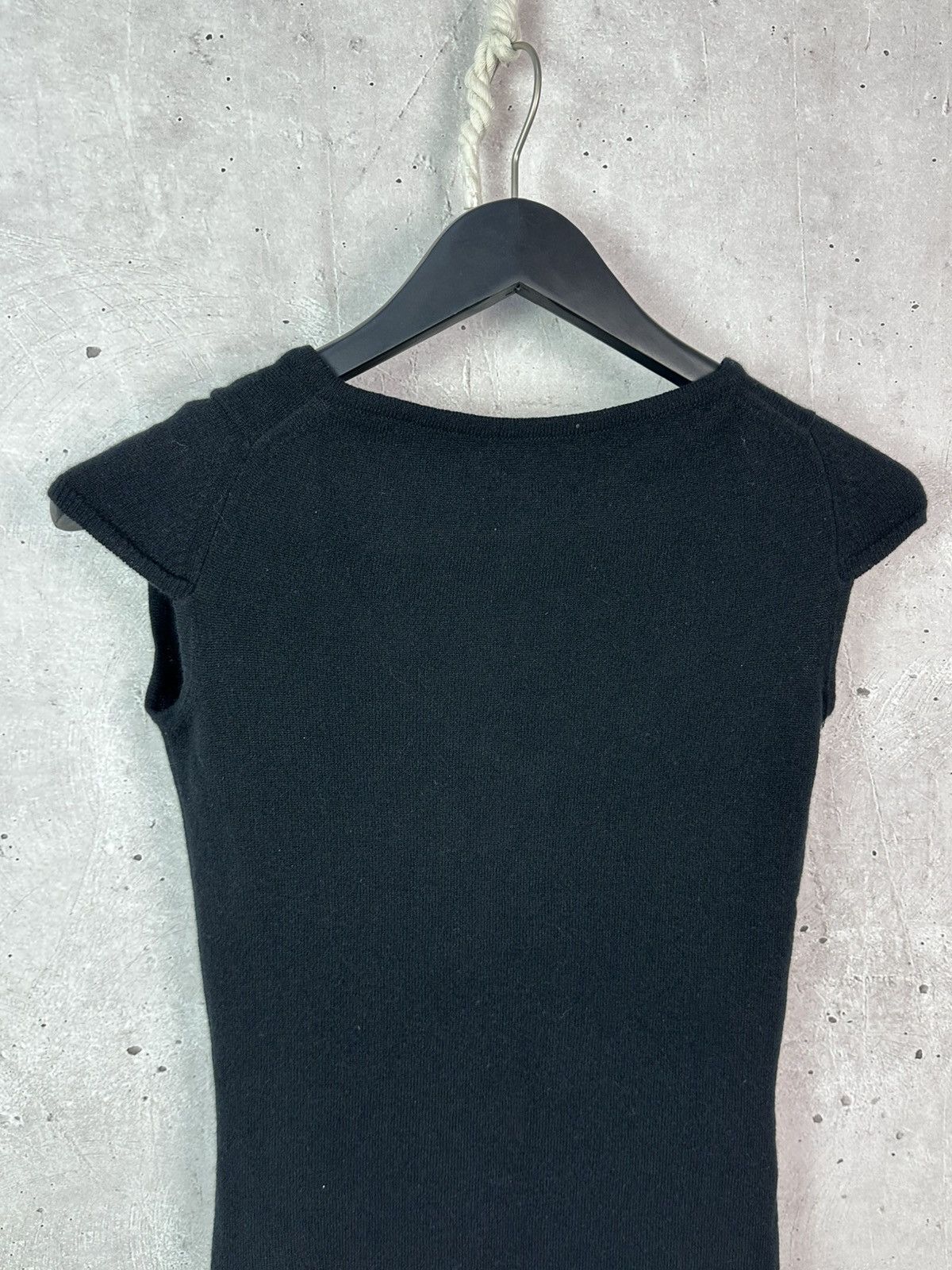 Other Brora Scottish Casmere Black V-neck Short Sleeve T-shirt Size M / US 6-8 / IT 42-44 - 6 Thumbnail