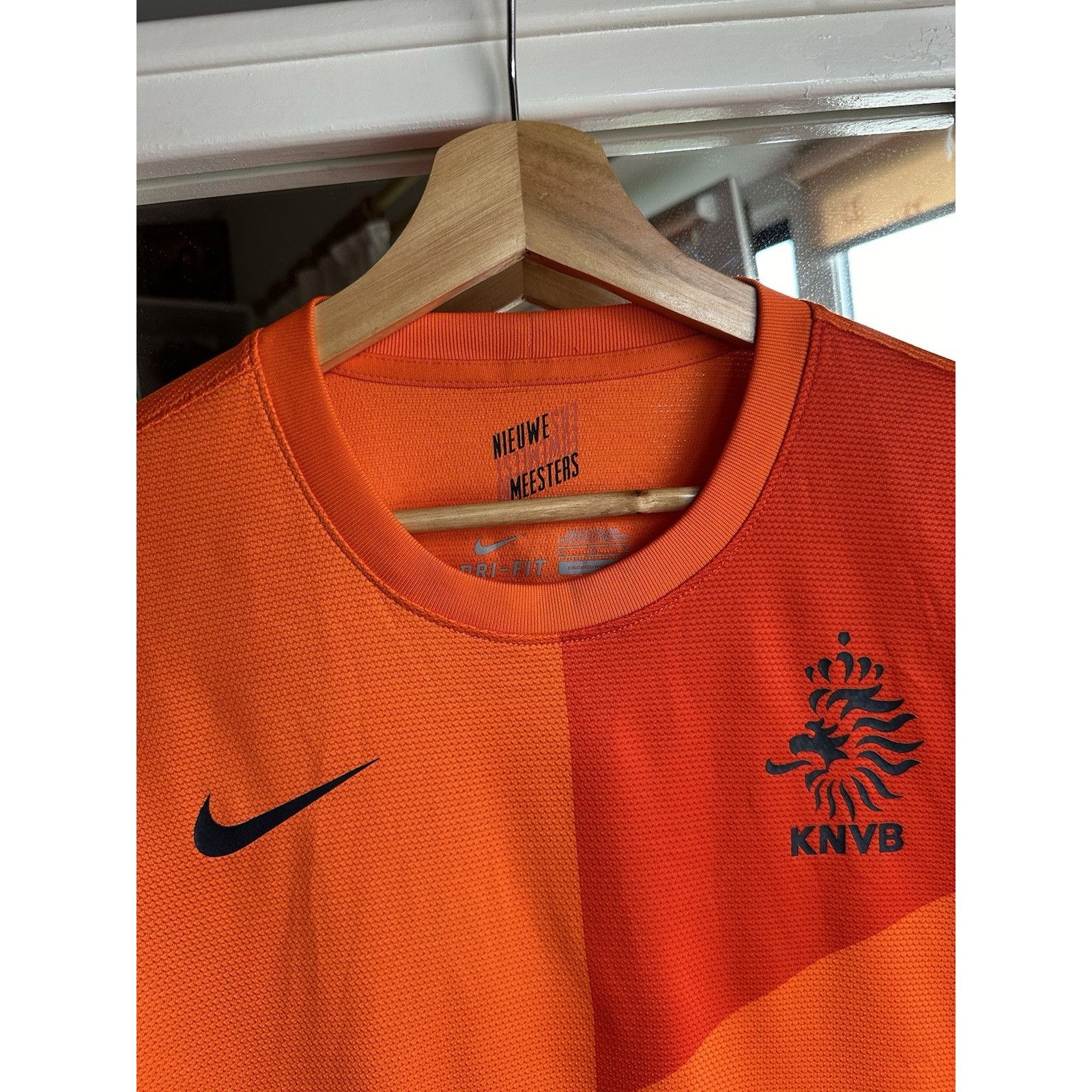 Nike NETHERLANDS 2012/13 HOME FOOTBALL SHIRT Van Persie Soccer JE Size US M / EU 48-50 / 2 - 4 Thumbnail
