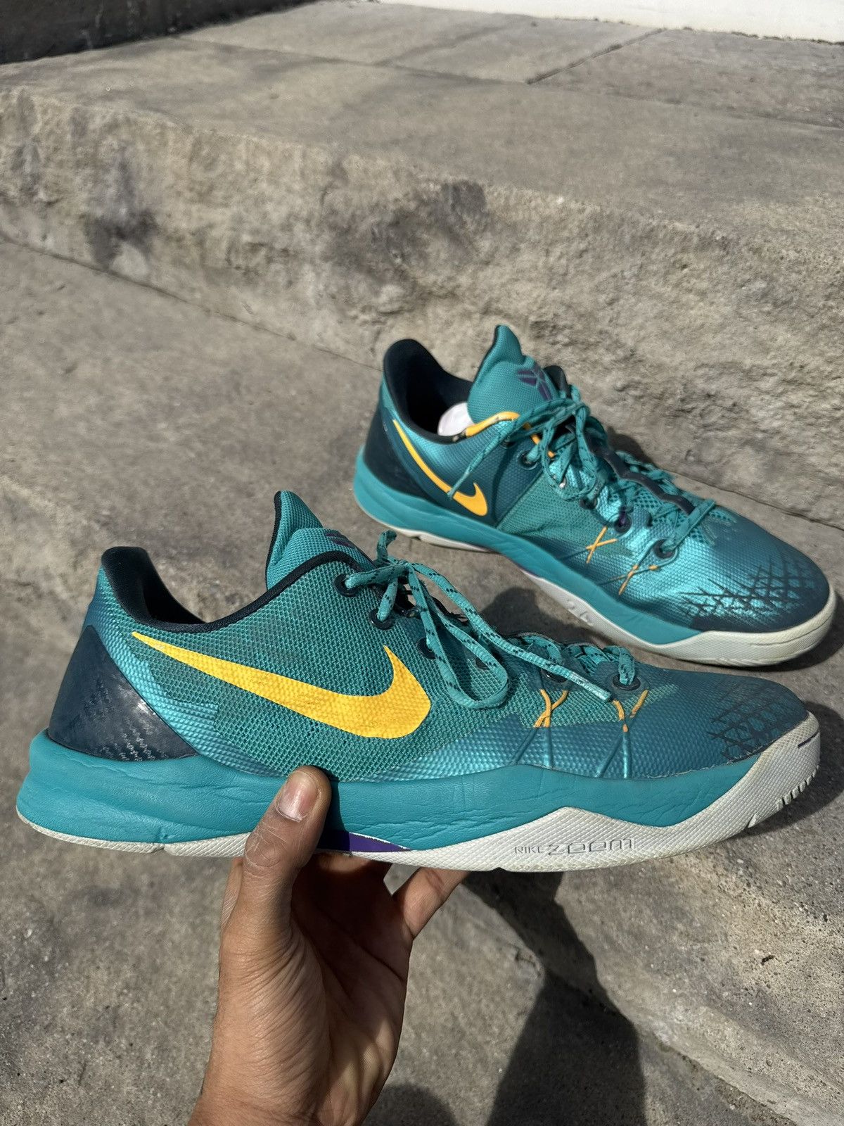 Nike Nike Zoom Kobe Bryant Venomenon 4 2013 Size US 12 / EU 45 - 7 Thumbnail