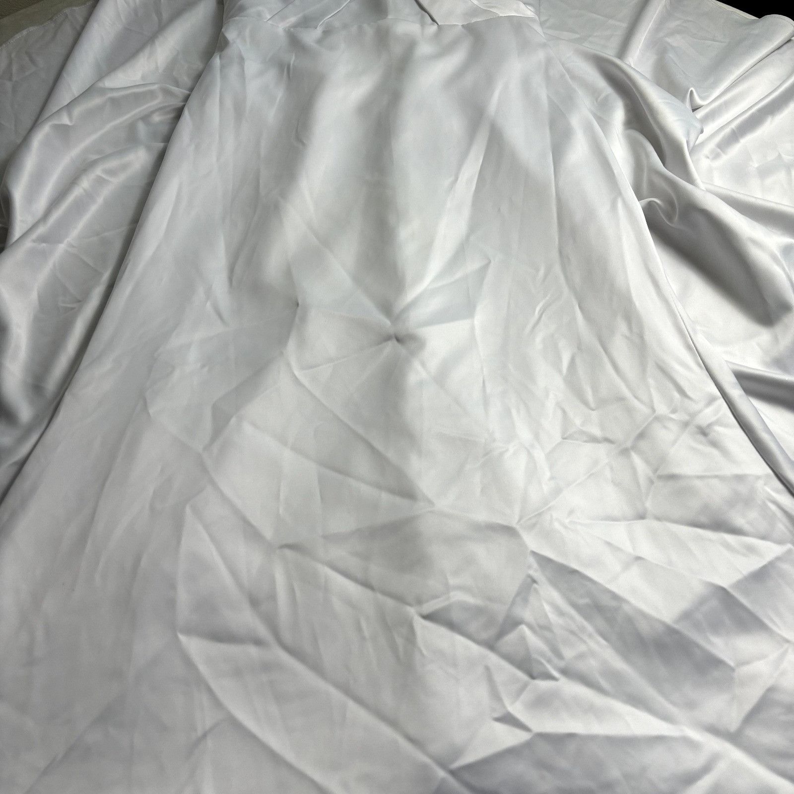 Other Wedding Dress Hebeos White Satin Gown Buttoned Back NWT Size M / US 6-8 / IT 42-44 - 5 Thumbnail