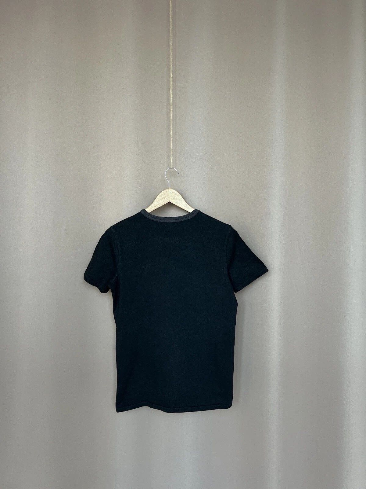Comme des Garcons PLAY Comme Des Garcons x Play T-Shirt Womens Size S/M Logo Size S / US 4 / IT 40 - 7 Thumbnail
