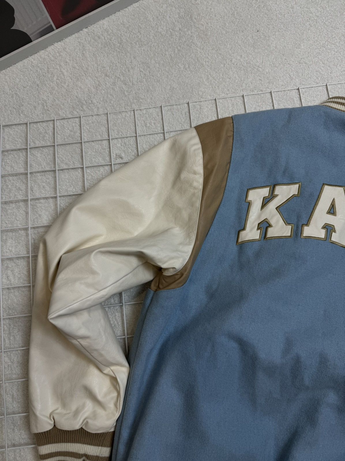 Karl Kani Karl Kani big logo leather bomber beige Size US L / EU 52-54 / 3 - 9 Thumbnail