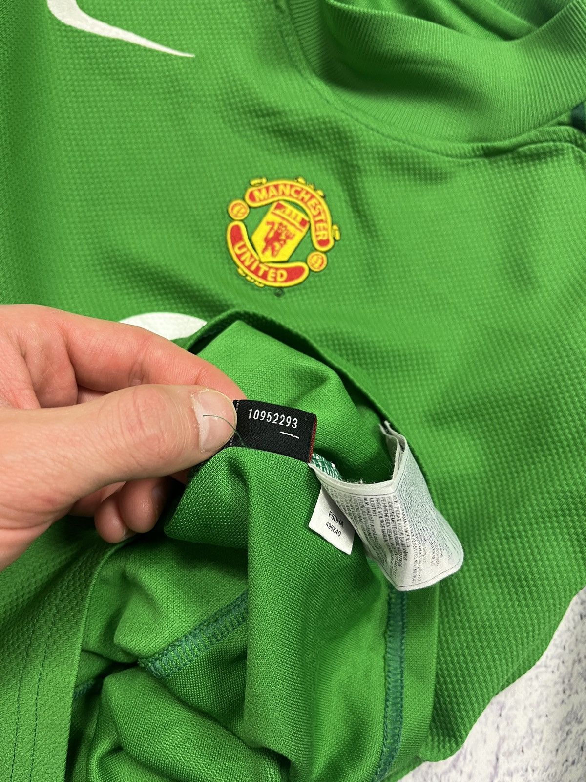Vintage Nike Manchester United 2005 Goalkeeper Soccer Jersey Shirt Size US S / EU 44-46 / 1 - 16 Thumbnail