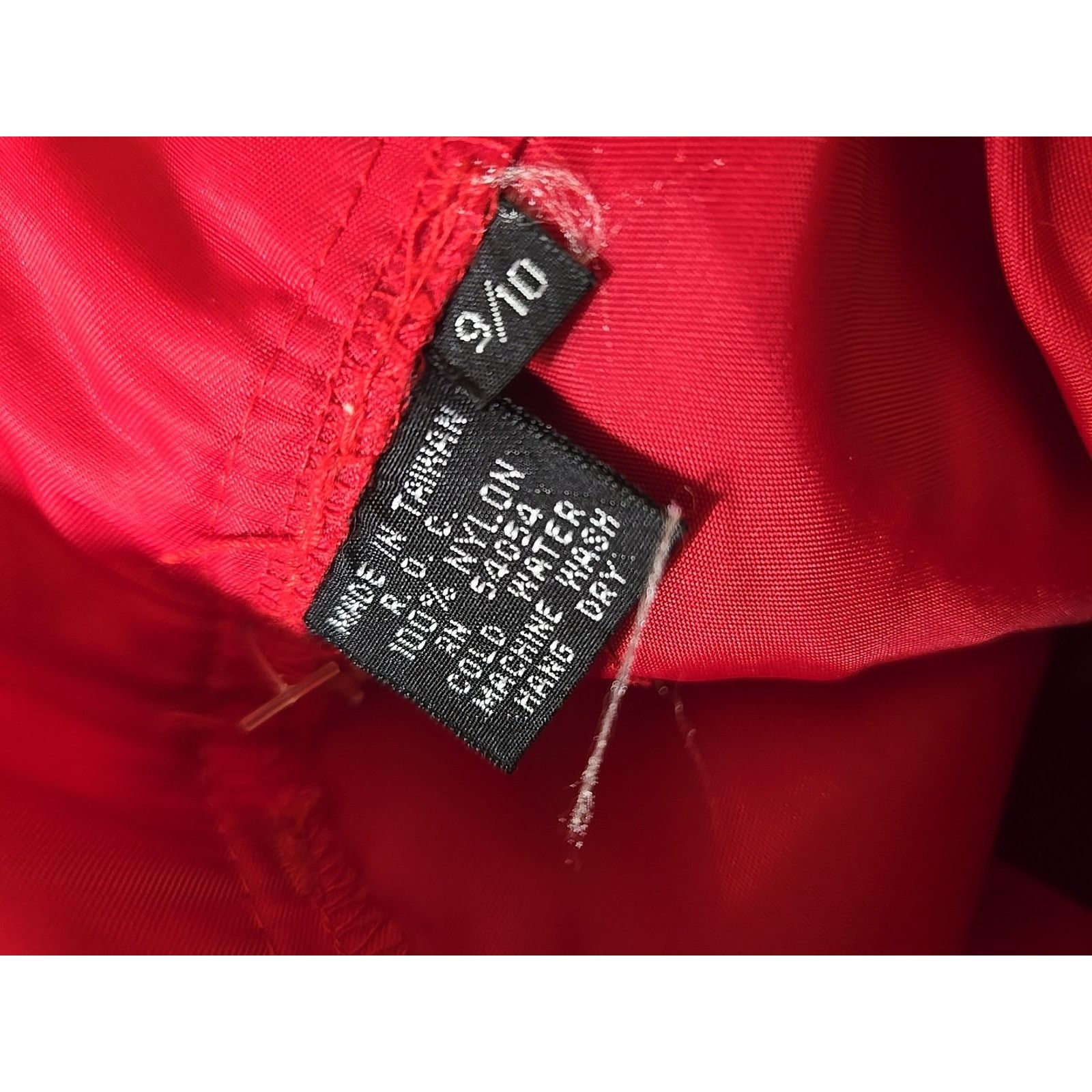 Spitfire Spitfire Nylon Red Parachute Nylon Hot Pants Size 9/10 Size 26" / US 2 / IT 38 - 7 Thumbnail