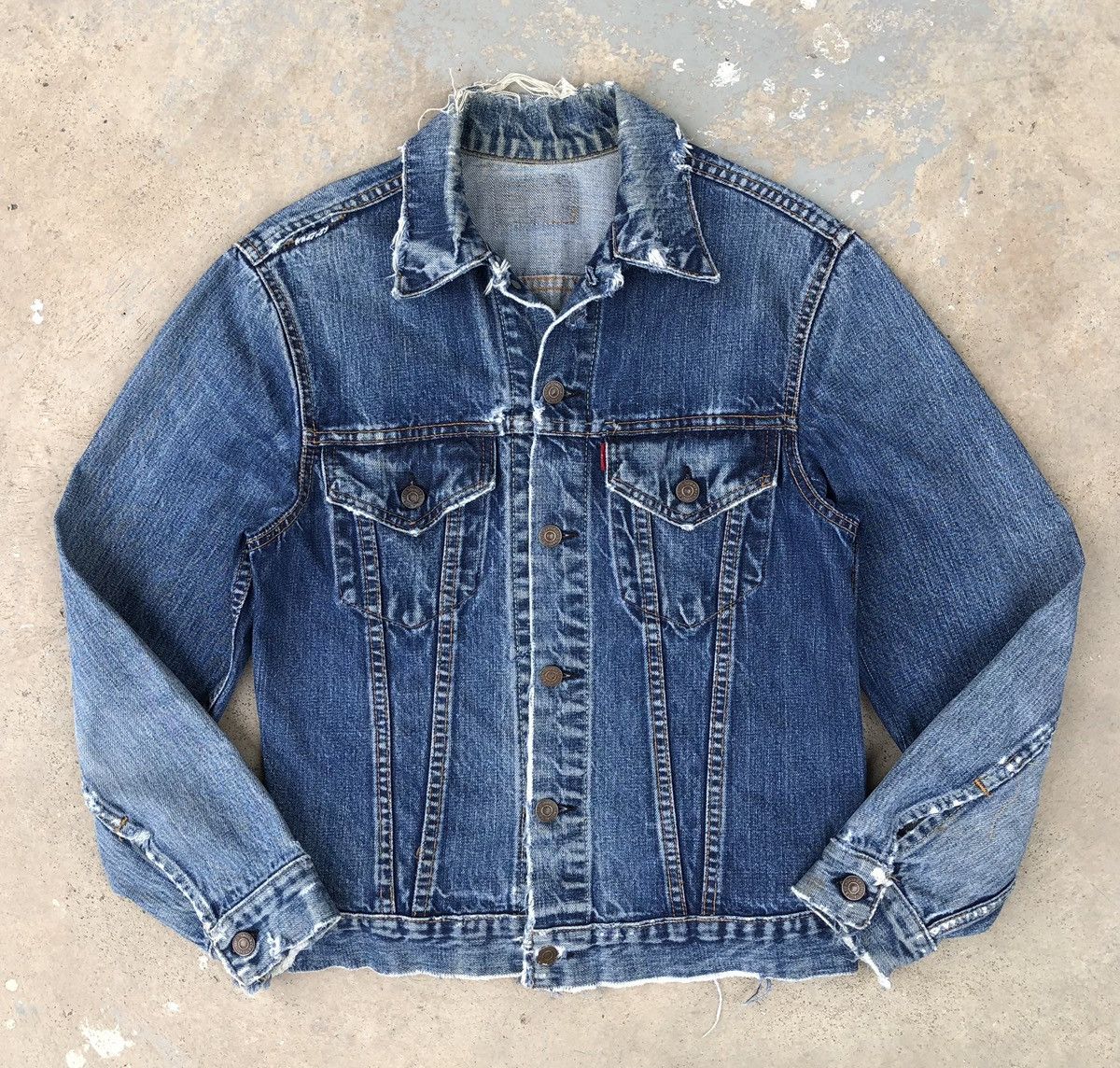 Vintage 70s Levis 505 BIG E Distressed Trucker Jacket