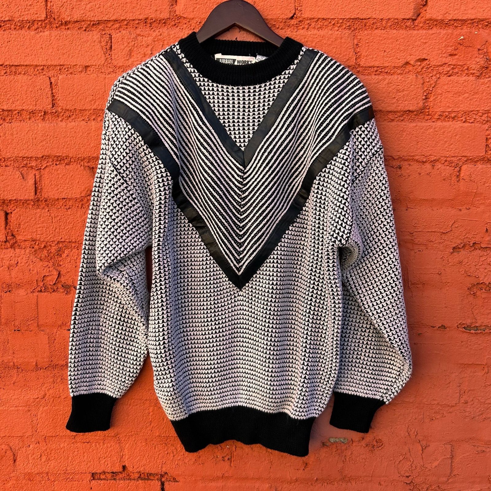 Vintage VTG Sweater Leather Trim Boxy 90s Size Large Size US L / EU 52-54 / 3 - 1 Thumbnail