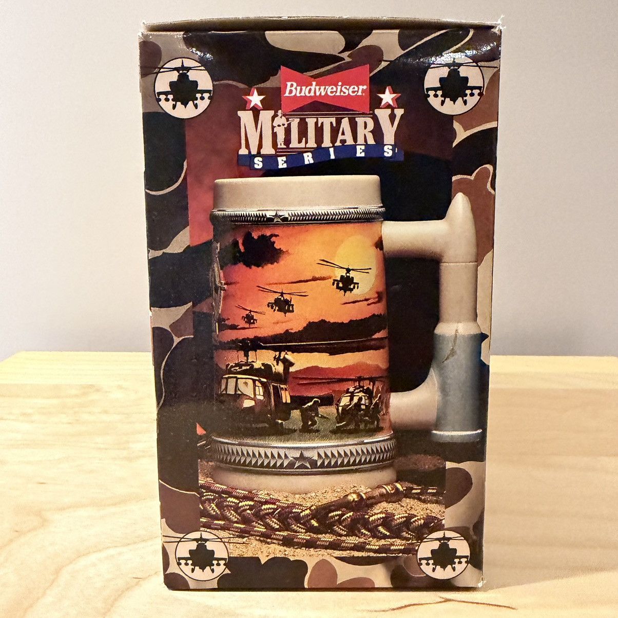 Budweiser Budweiser 1993 military cup Size ONE SIZE - 2 Thumbnail