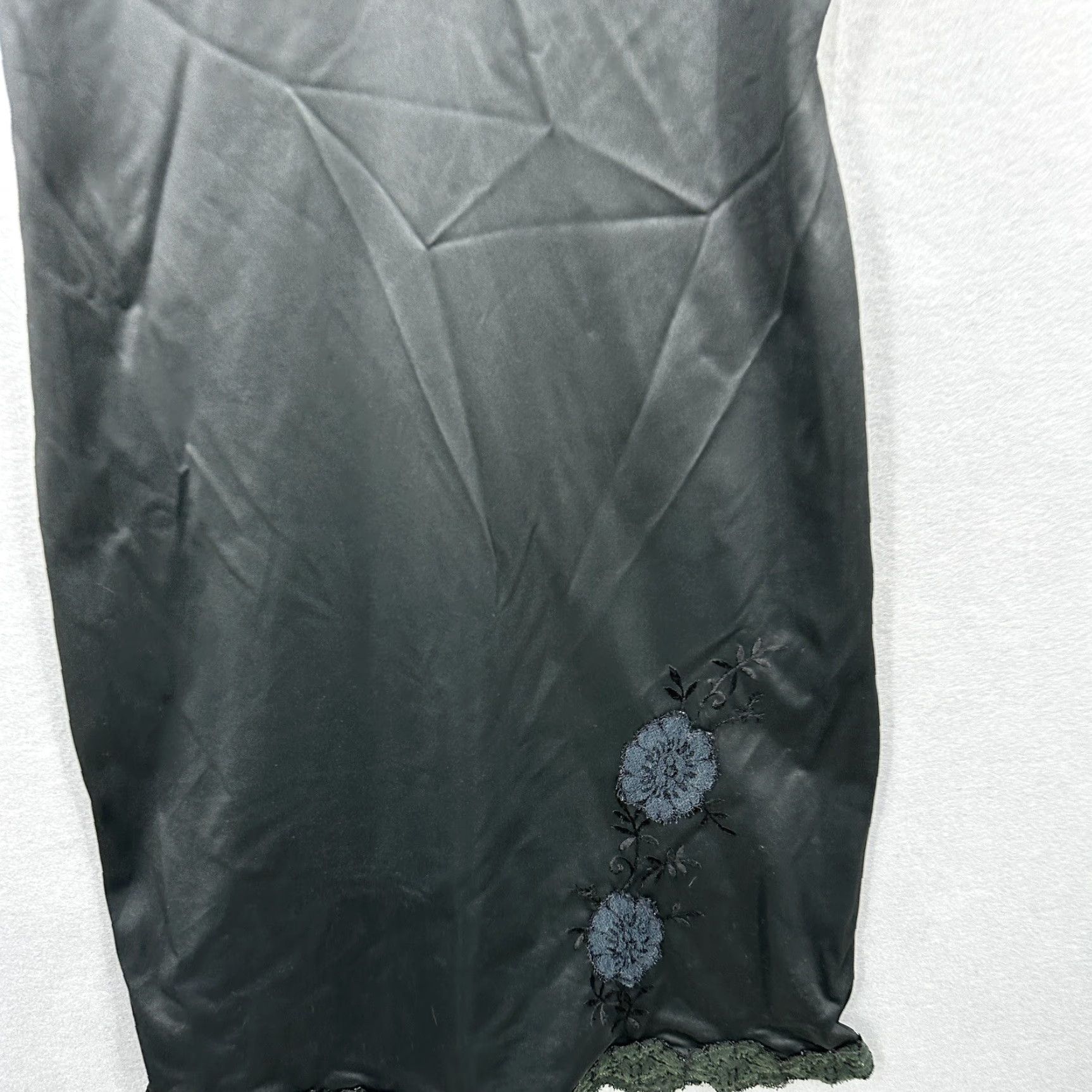 Vintage VINTAGE Vanity Fair 60s Slip Shirt S Nylon Black Bodice Lace Nightgown 1960s Womens Small N/A Size ONE SIZE - 5 Thumbnail