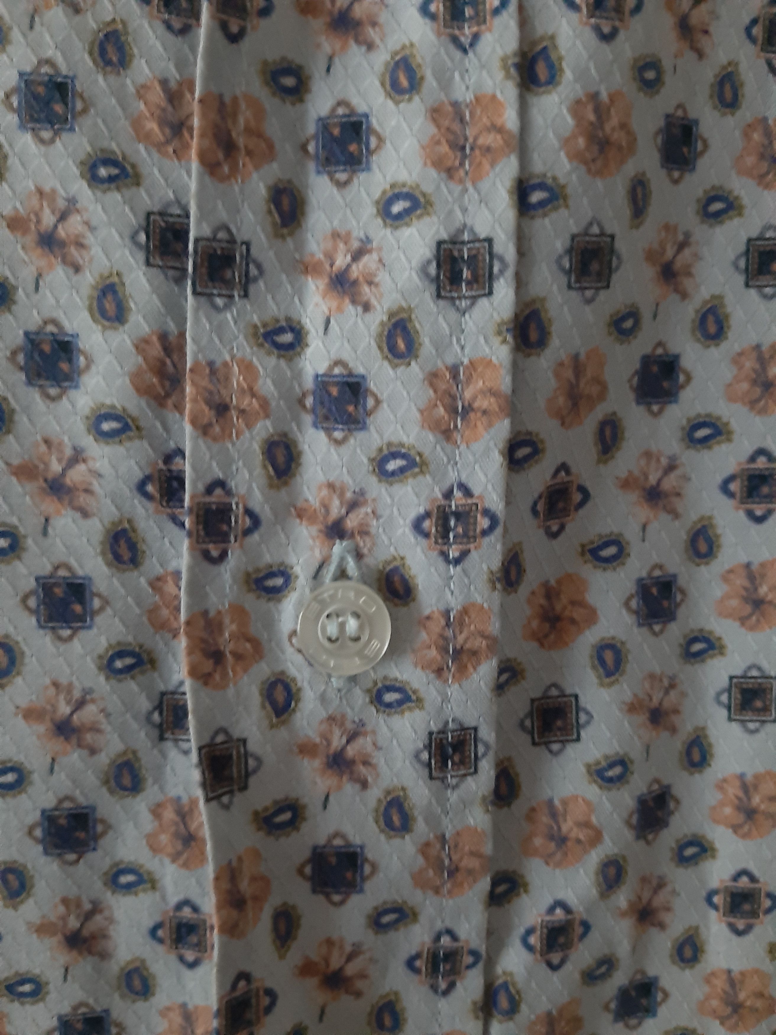 Etro Etro 43 All Over Print Pattern Long Sleeve Button up shirt Size US L / EU 52-54 / 3 - 3 Thumbnail