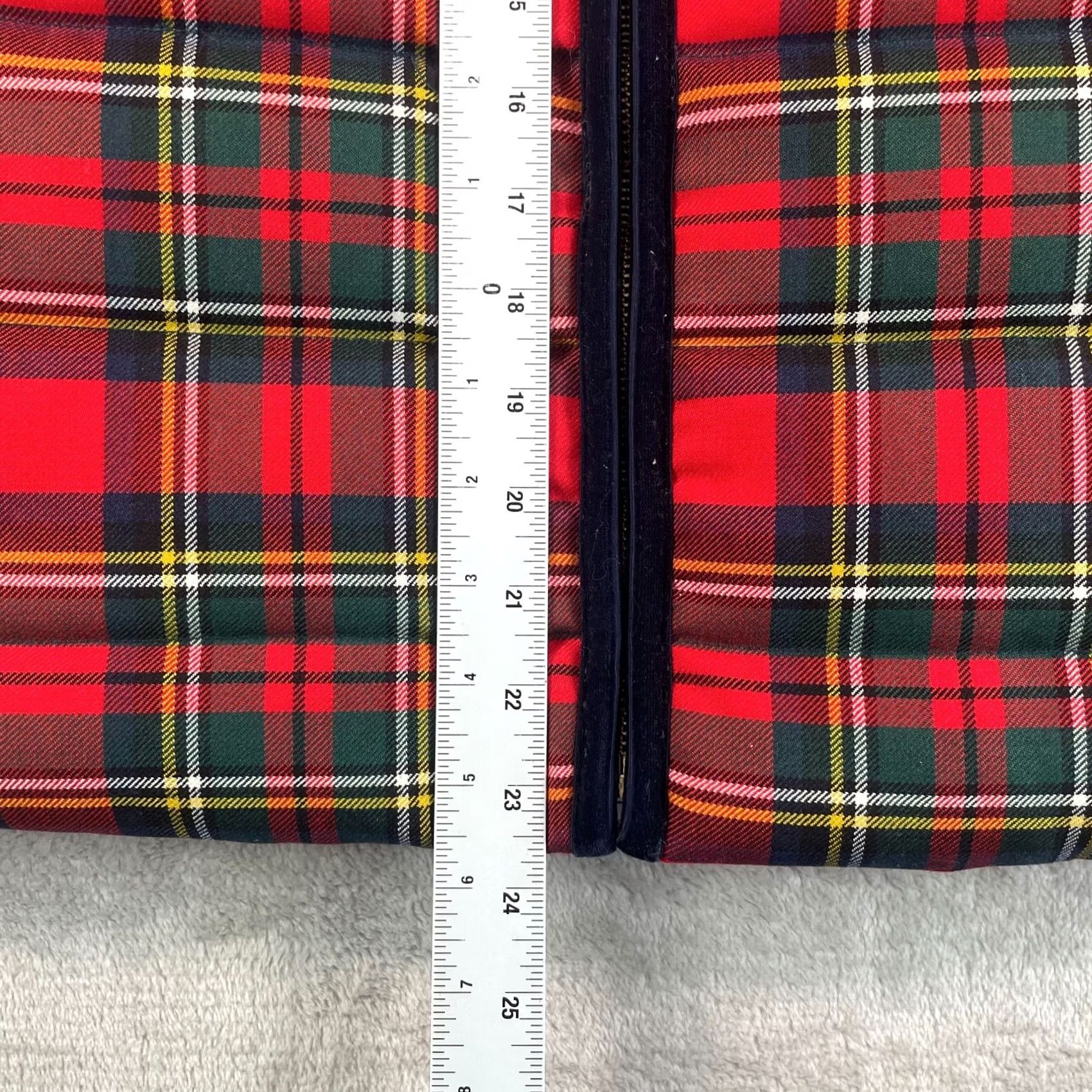 J.Crew J.CREW Tartan Mountain Puffer Vest Women Small Red Velvet Trim NWOT Size S / US 4 / IT 40 - 7 Thumbnail