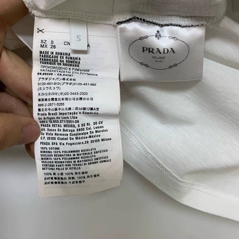 Prada Prada Waist bag triangle logo short sleeves 2501-Nextarrow Size S / US 4 / IT 40 - 4 Thumbnail