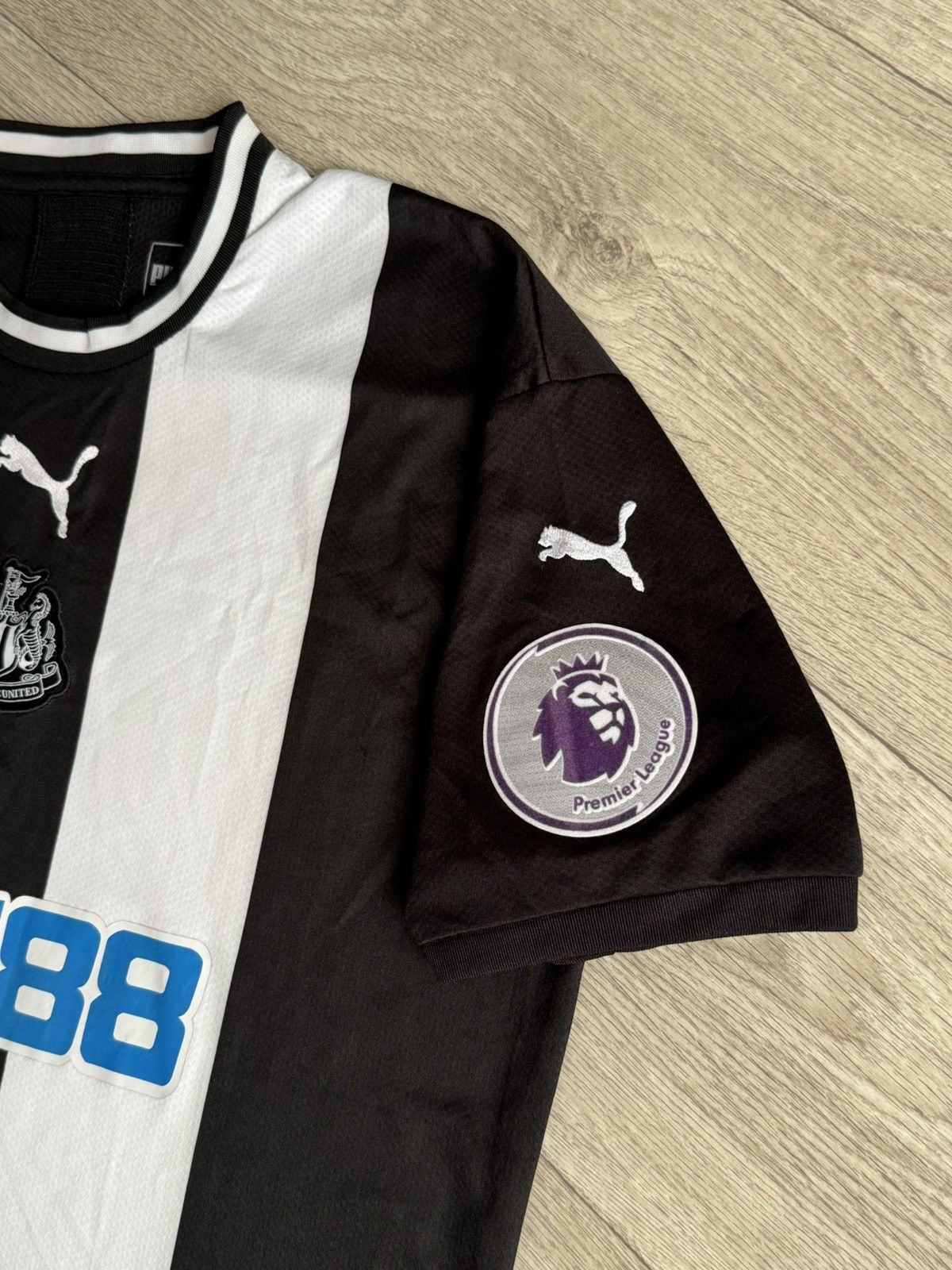 Puma 🔷Puma Newcastle United 2019/20 Soccer jersey🔷 Size US XXL / EU 58 / 5 - 4 Thumbnail