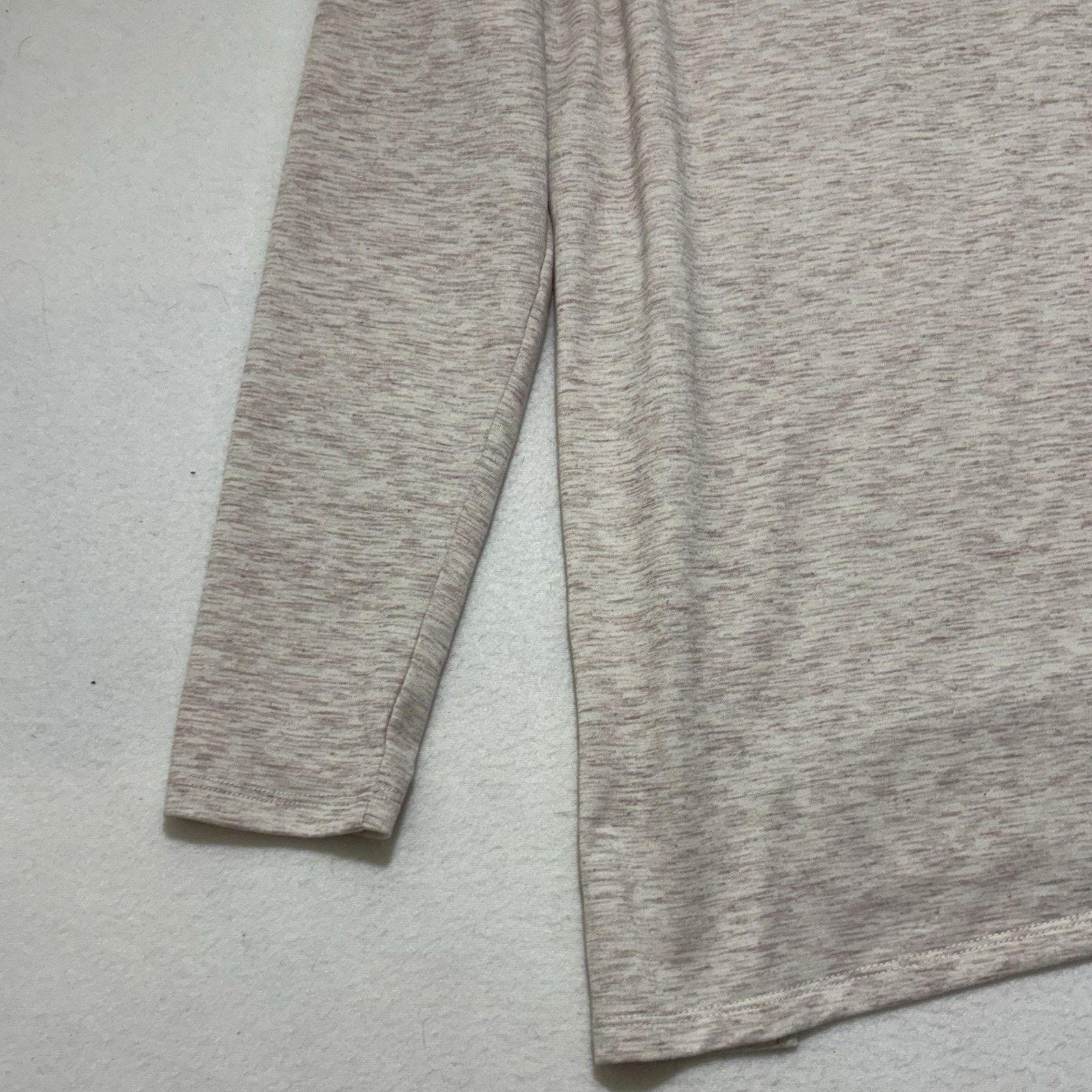 Other St. John's Bay Active Medium V-Neck Sweatshirt Beige Stretch Size M / US 6-8 / IT 42-44 - 13 Thumbnail