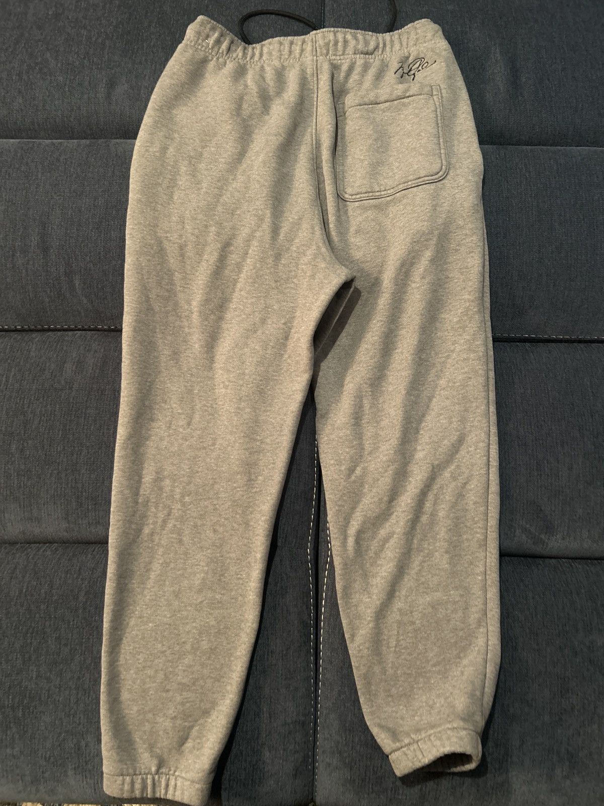 Jordan Brand Jordan brand grey sweatpants Size US 32 / EU 48 - 1 Thumbnail