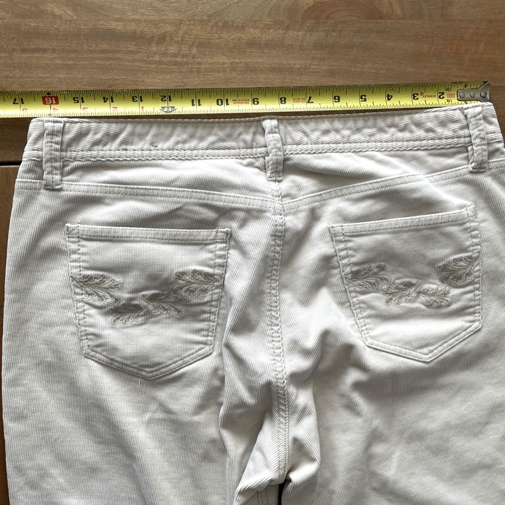 Eddie Bauer VINTAGE Eddie Bauer Flared Corduroy Pants Women's 12P 33x28 Ivory Curvy Retro Y2K Pant Girls? Size 34" / US 12 / IT 48 - 7 Thumbnail